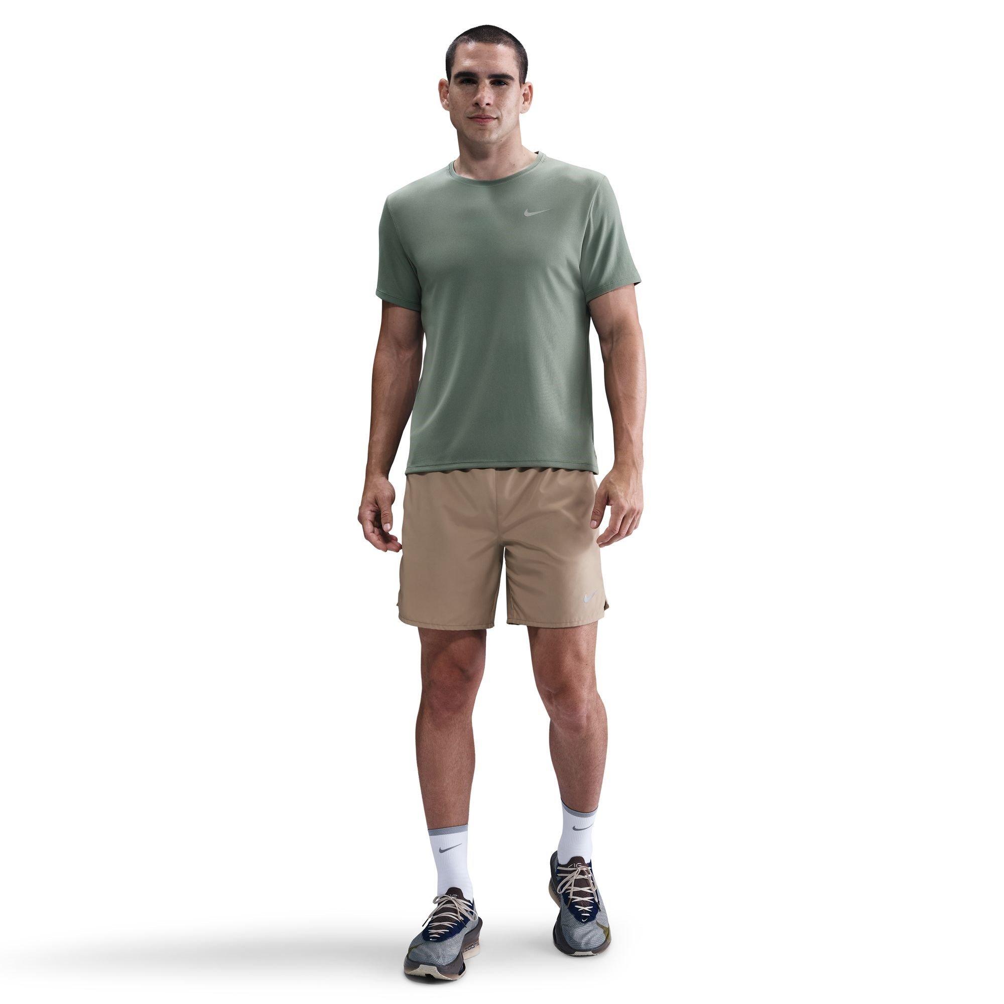 LEHM GRÜN/REFL - Nike - Miler Men's Dri-FIT UV Short-Sleeve Running Top - 3