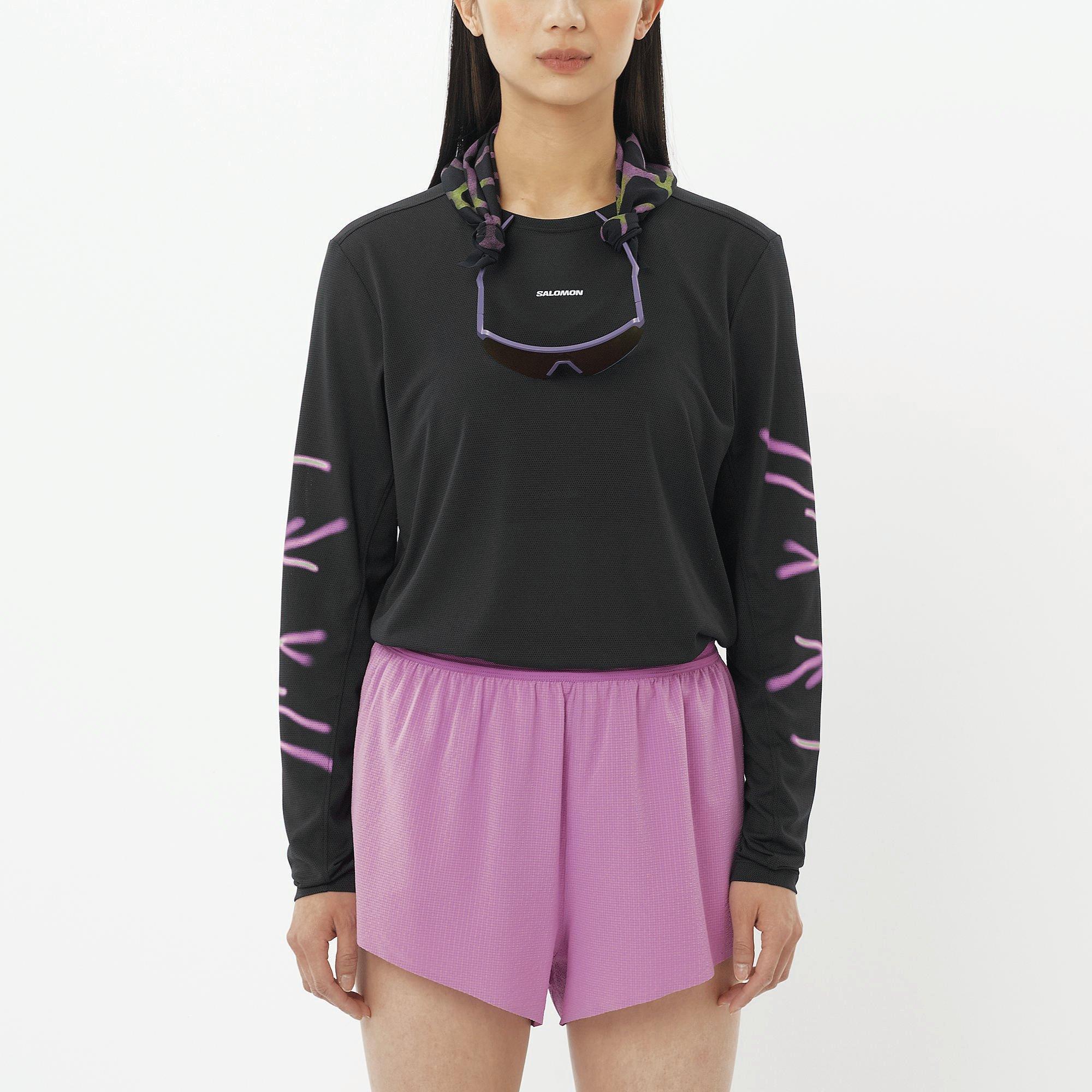 Crna - Salomon - SHAKEout Core Graphic LS Running Tee Womens - 4