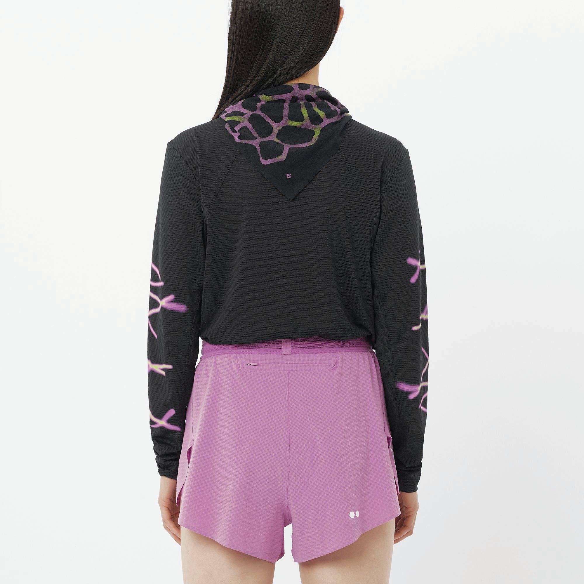 Crna - Salomon - SHAKEout Core Graphic LS Running Tee Womens - 5