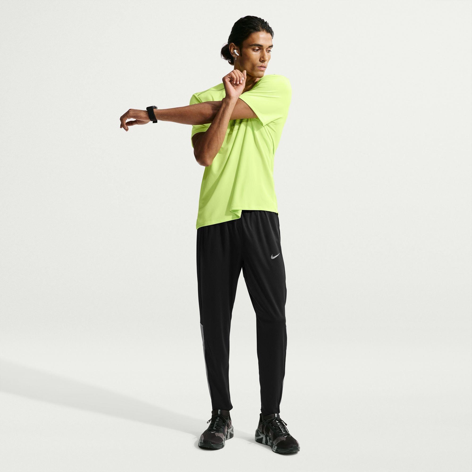 Preto - Nike - Nike Miler Wint Kn P Sn64 - 6