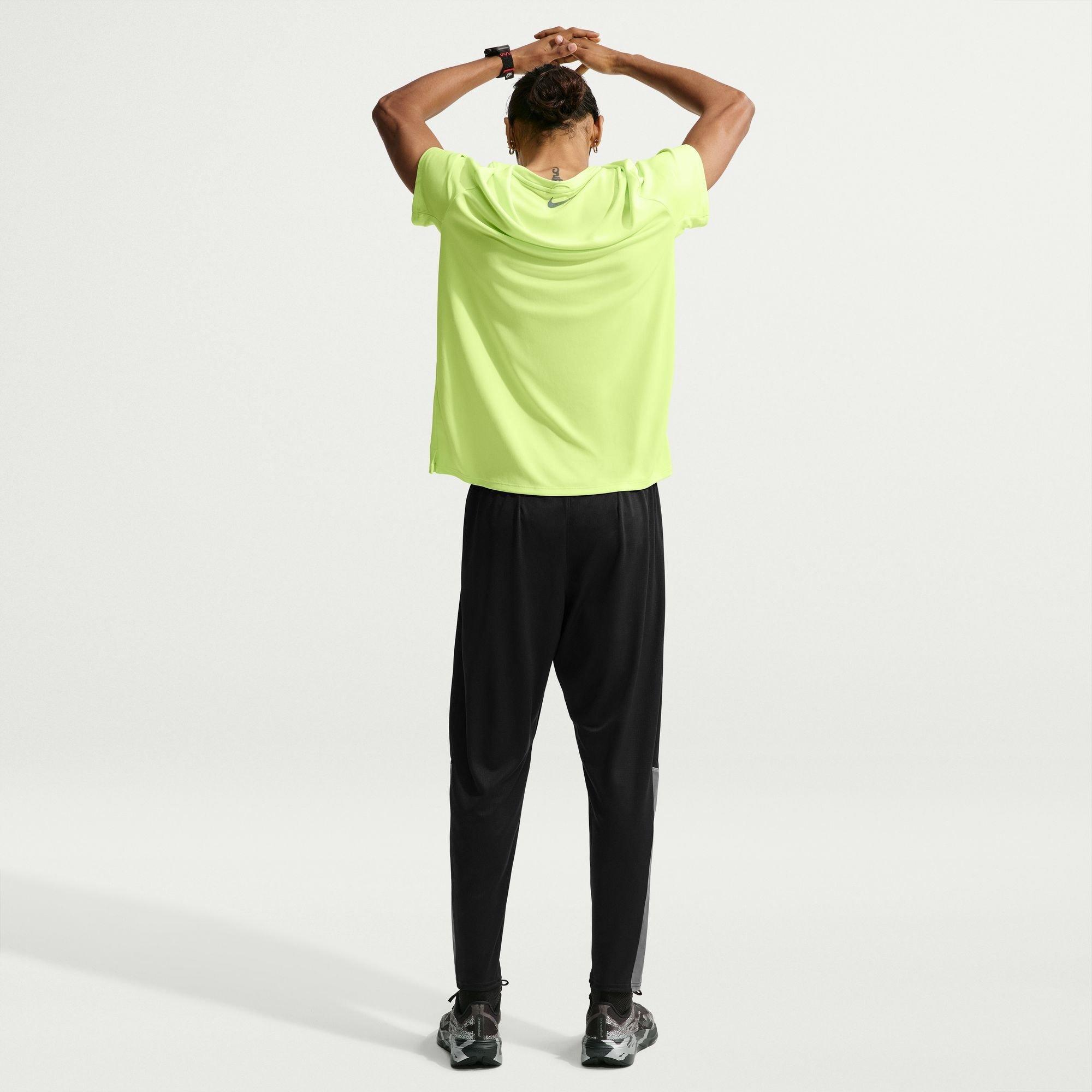 Preto - Nike - Nike Miler Wint Kn P Sn64 - 7