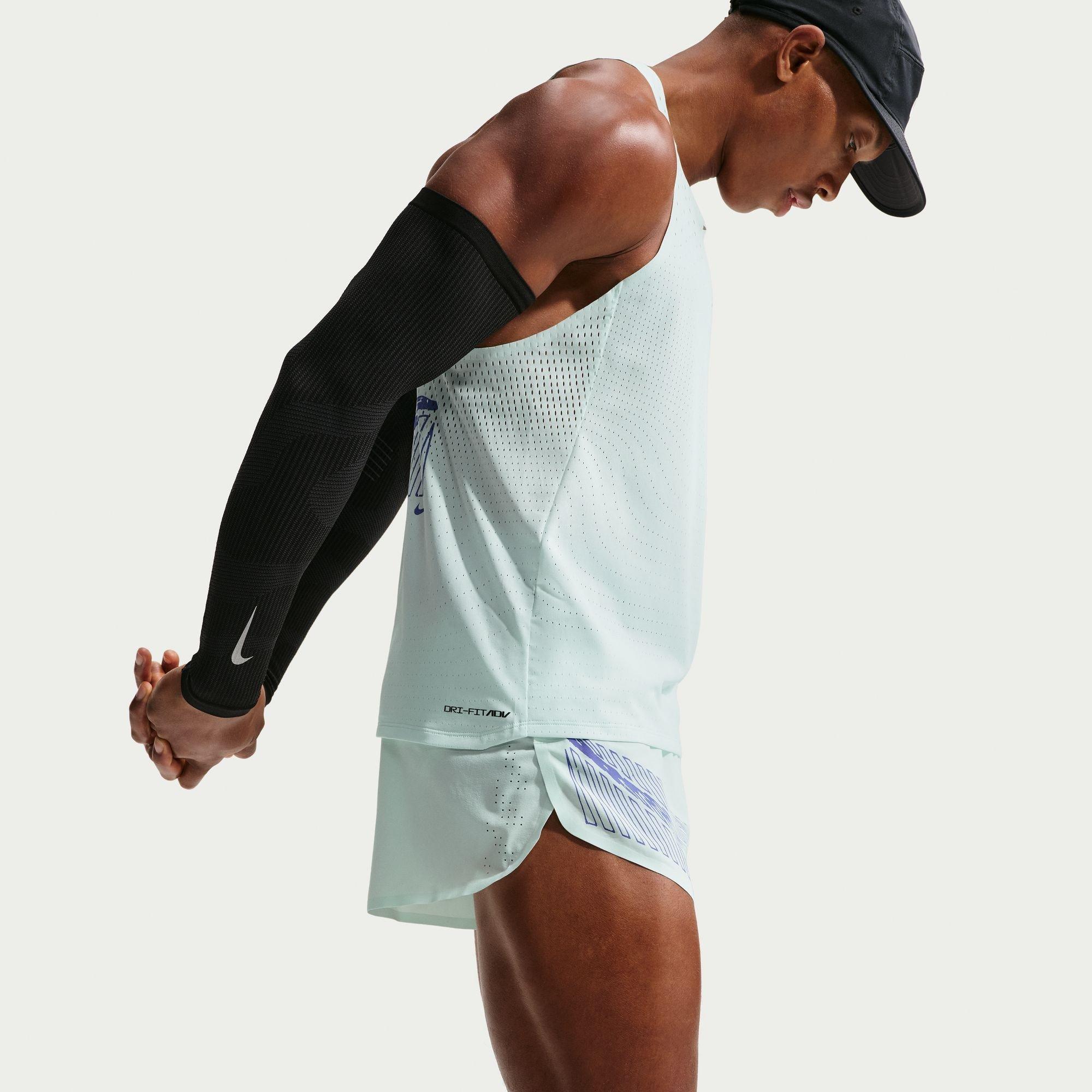 Barely Green - Nike - Nike Aero Race Short Sn64 - 3