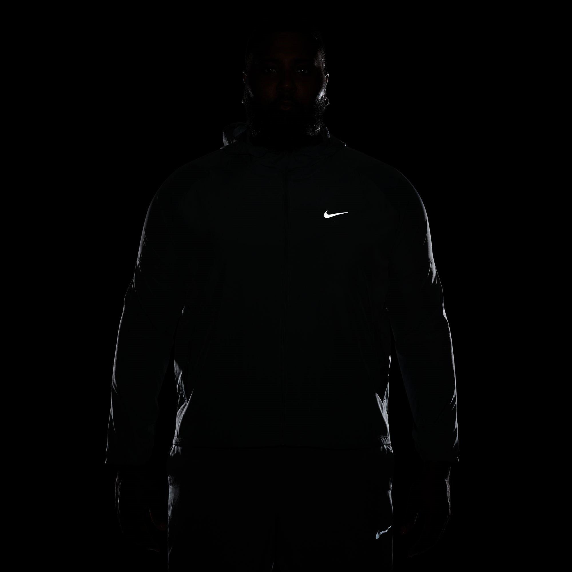 Rauchgrau - Nike - Miler Men's Repel Running Jacket - 16