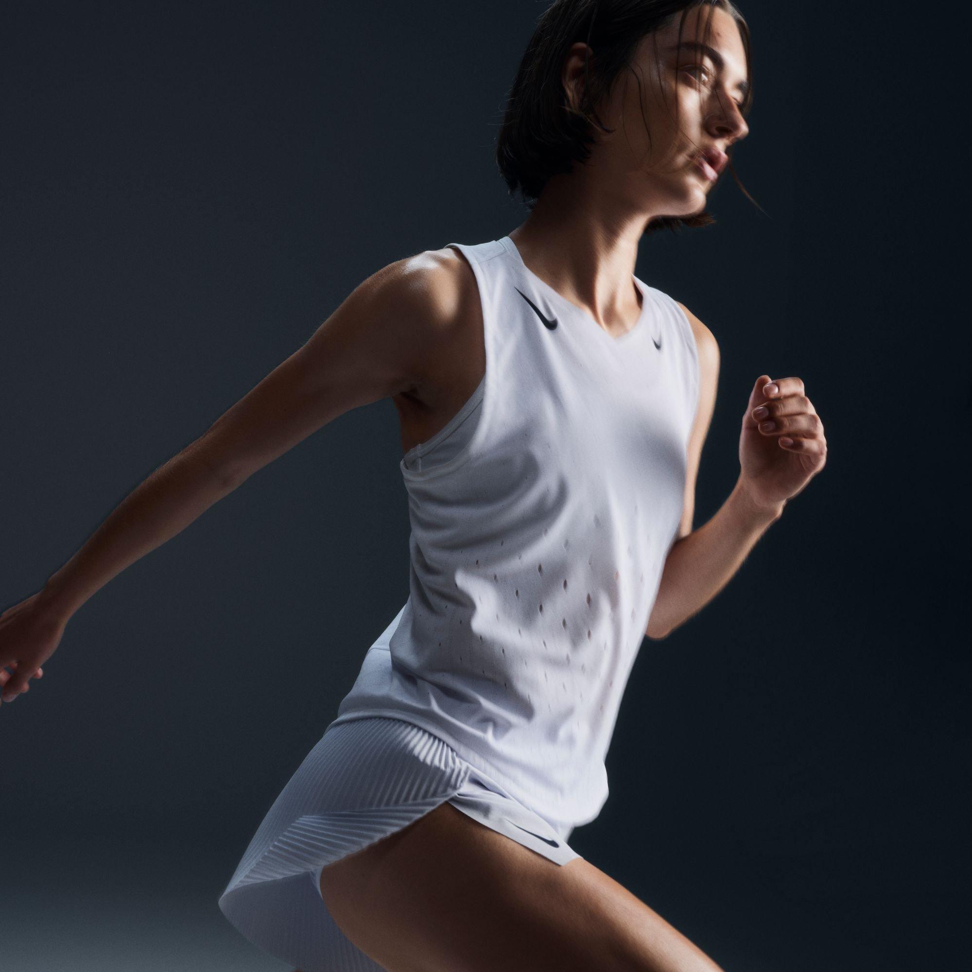 Wit/Zwart - Nike - AeroSwift Women's Dri-FIT ADV Running Singlet - 3