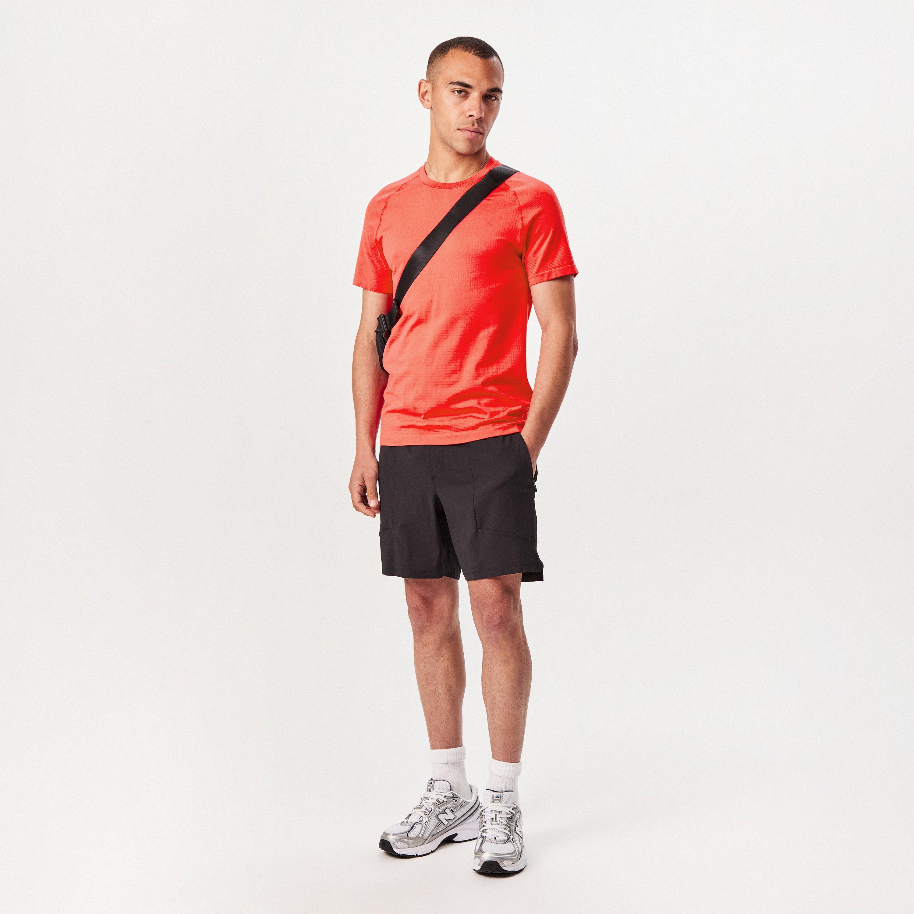 Red Glow - Lululemon - Men'S Metal Vent Tech 2.5 Stretch Jersey T-Shirt - 6