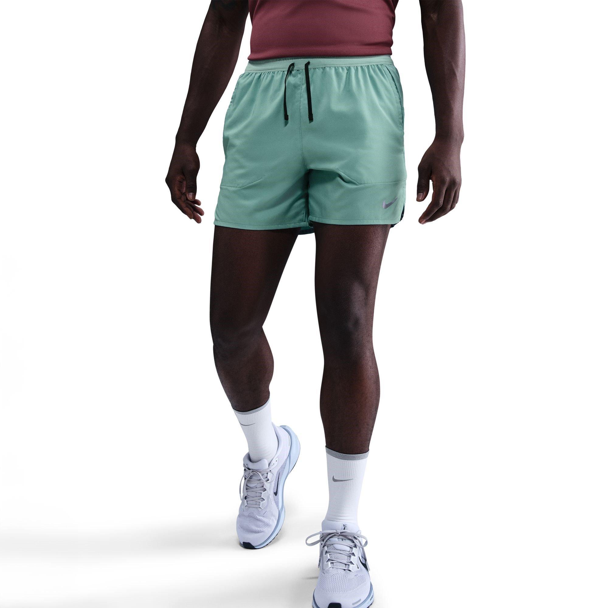 Nike Men's Stride 5In Performance Shorts - Cannon/Black - S