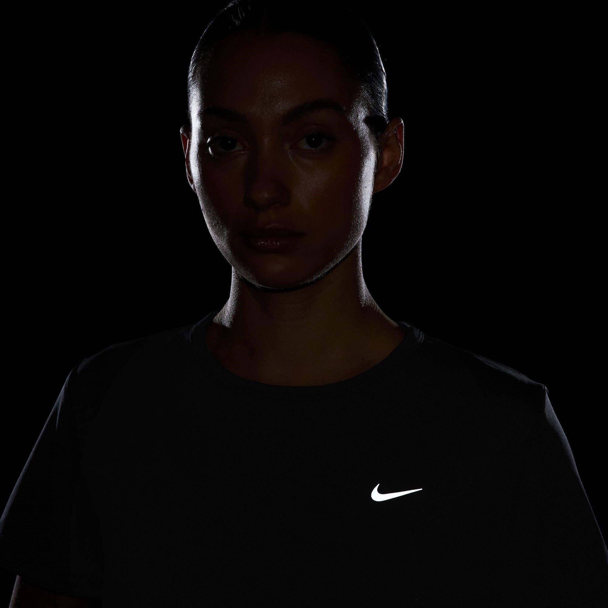 Schwarz - Nike - Tempo Women's Dri-FIT Short-Sleeve Running Top - 6