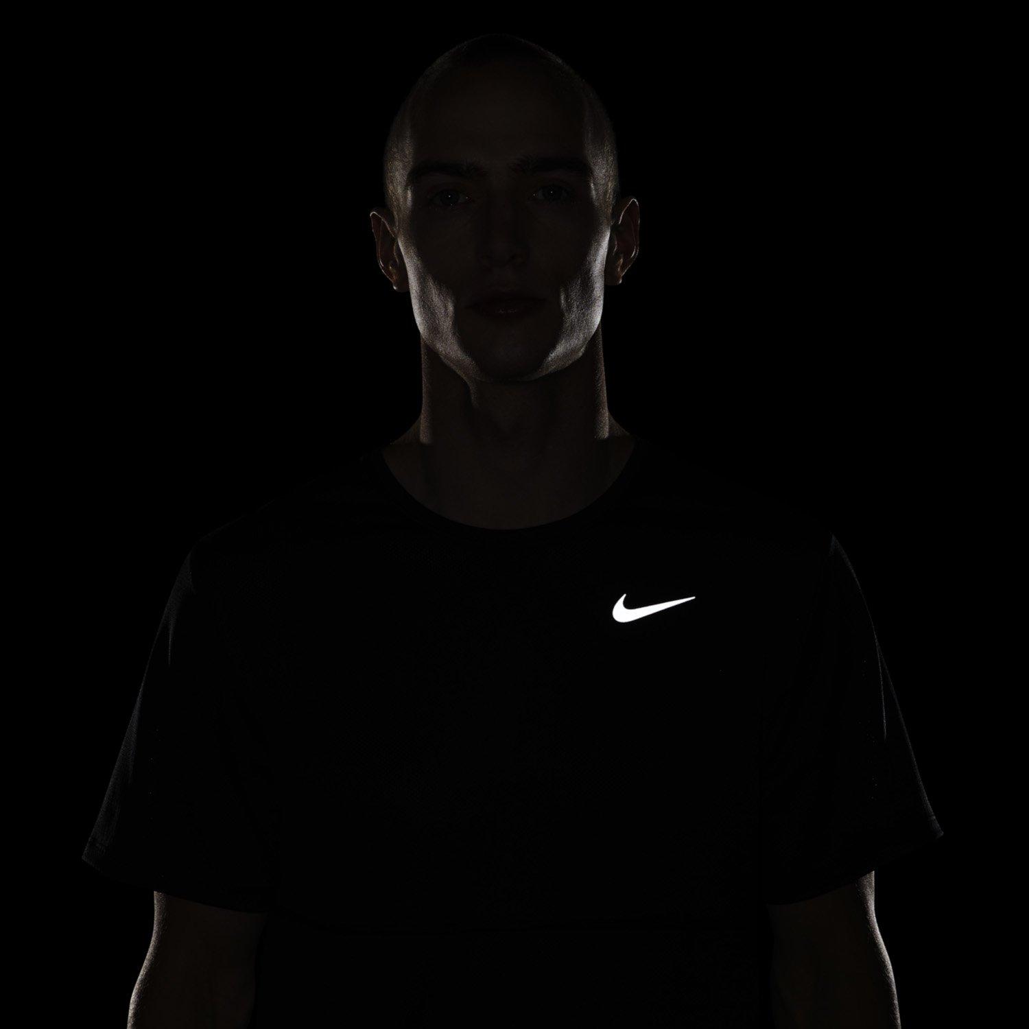 BLACK/BLACK/REF - Nike - Breathe Men's Running Top - 7