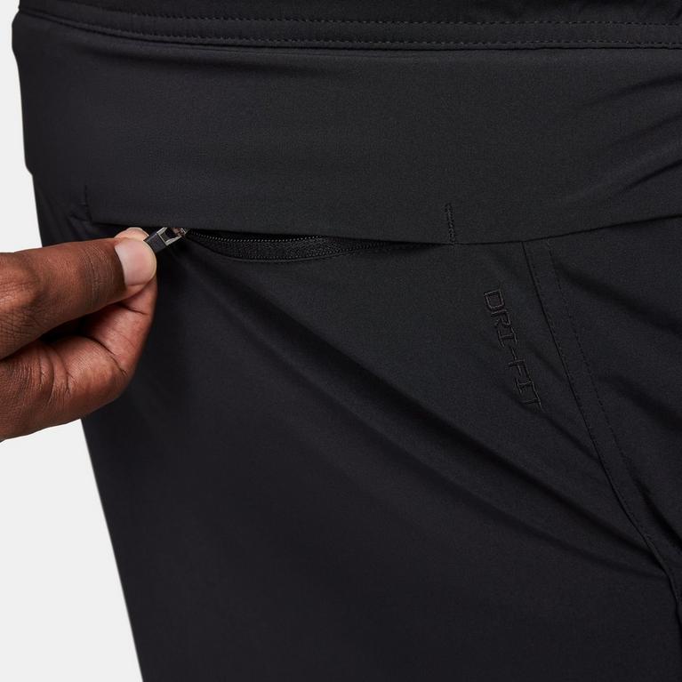 Negro - Nike - Dri-FIT Unlimited Men's 7 Unlined Woven Fitness Shorts - 13