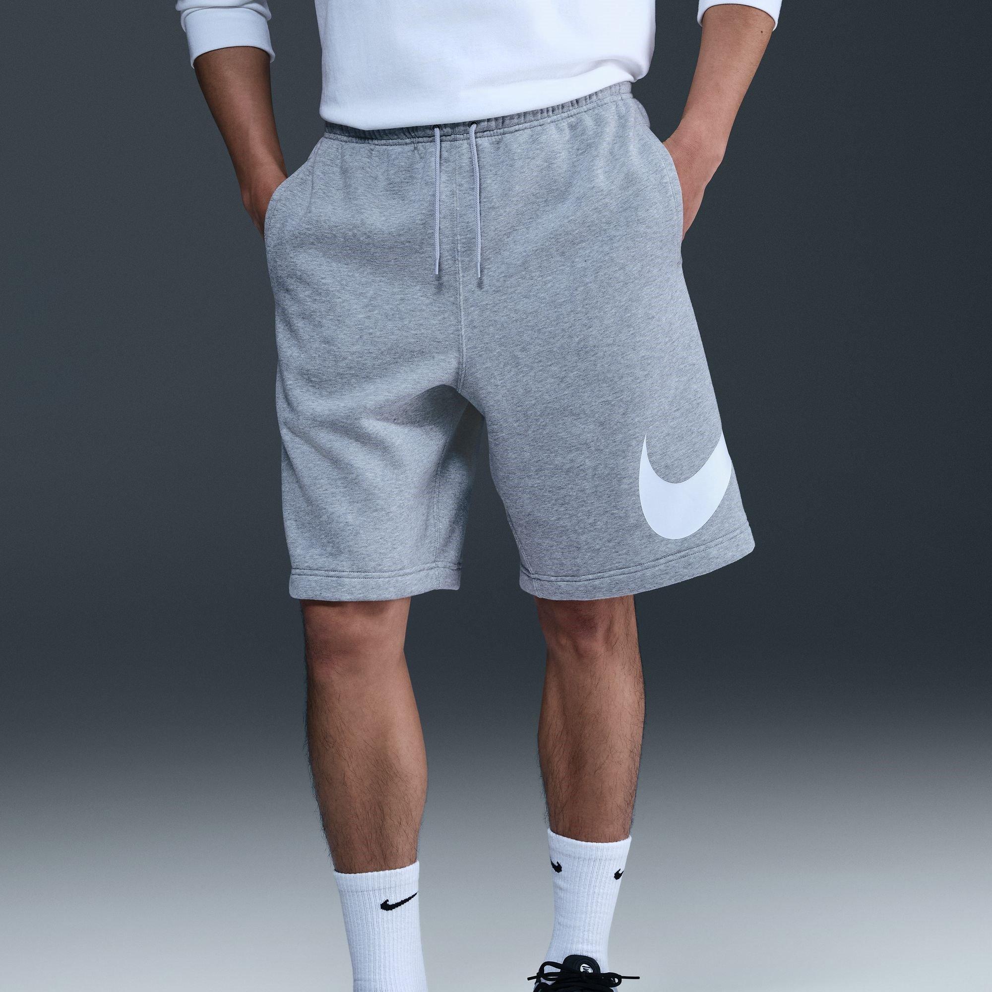 Tamno sive/bijele - Nike - Sportswear Club Men's Graphic Shorts - 13