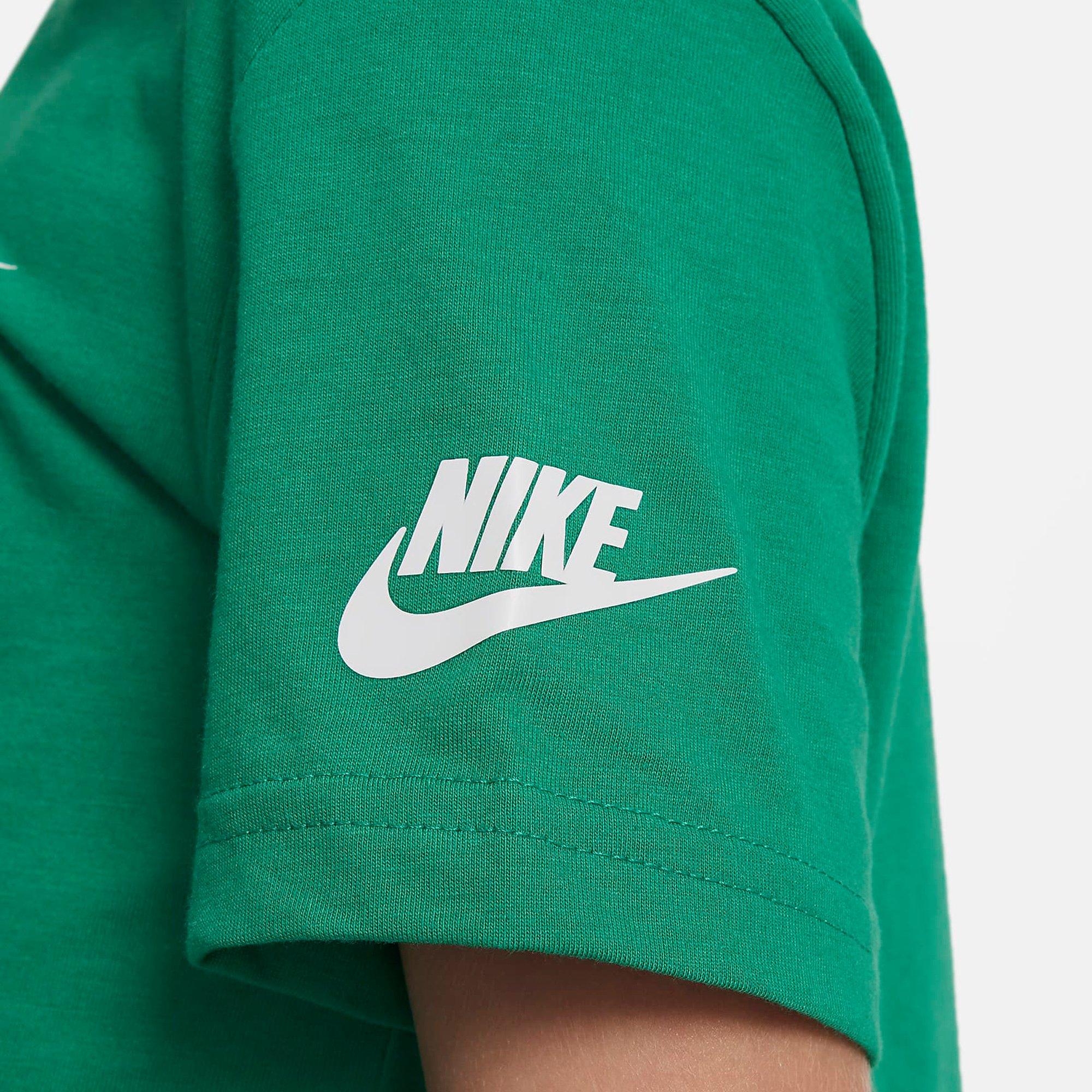 Stadium Green - Nike - Retro Fader T-Shirt Childrens - 4