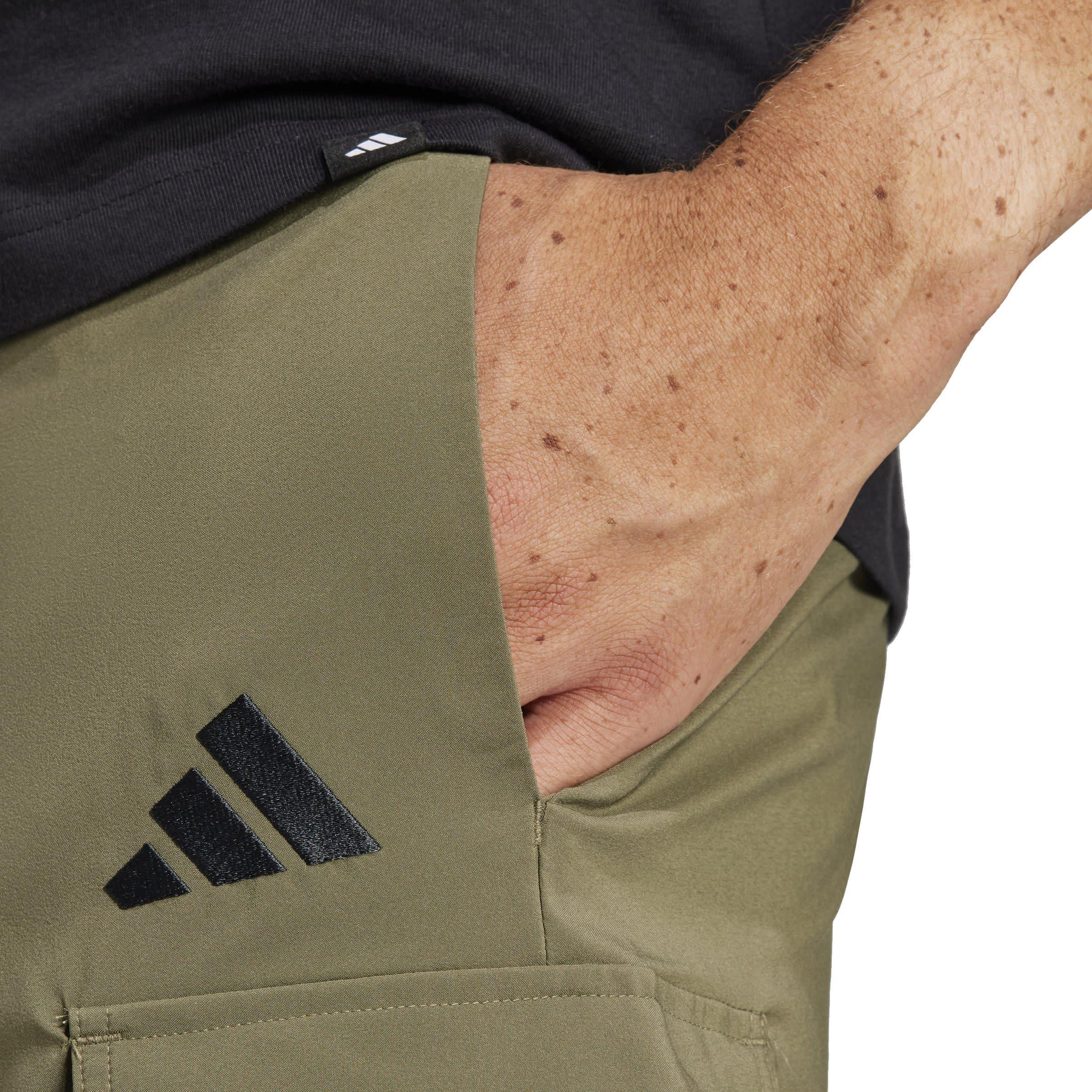 Olive/Preto - adidas - Essentials Small Logo Cargo Chelsea Shorts - 5