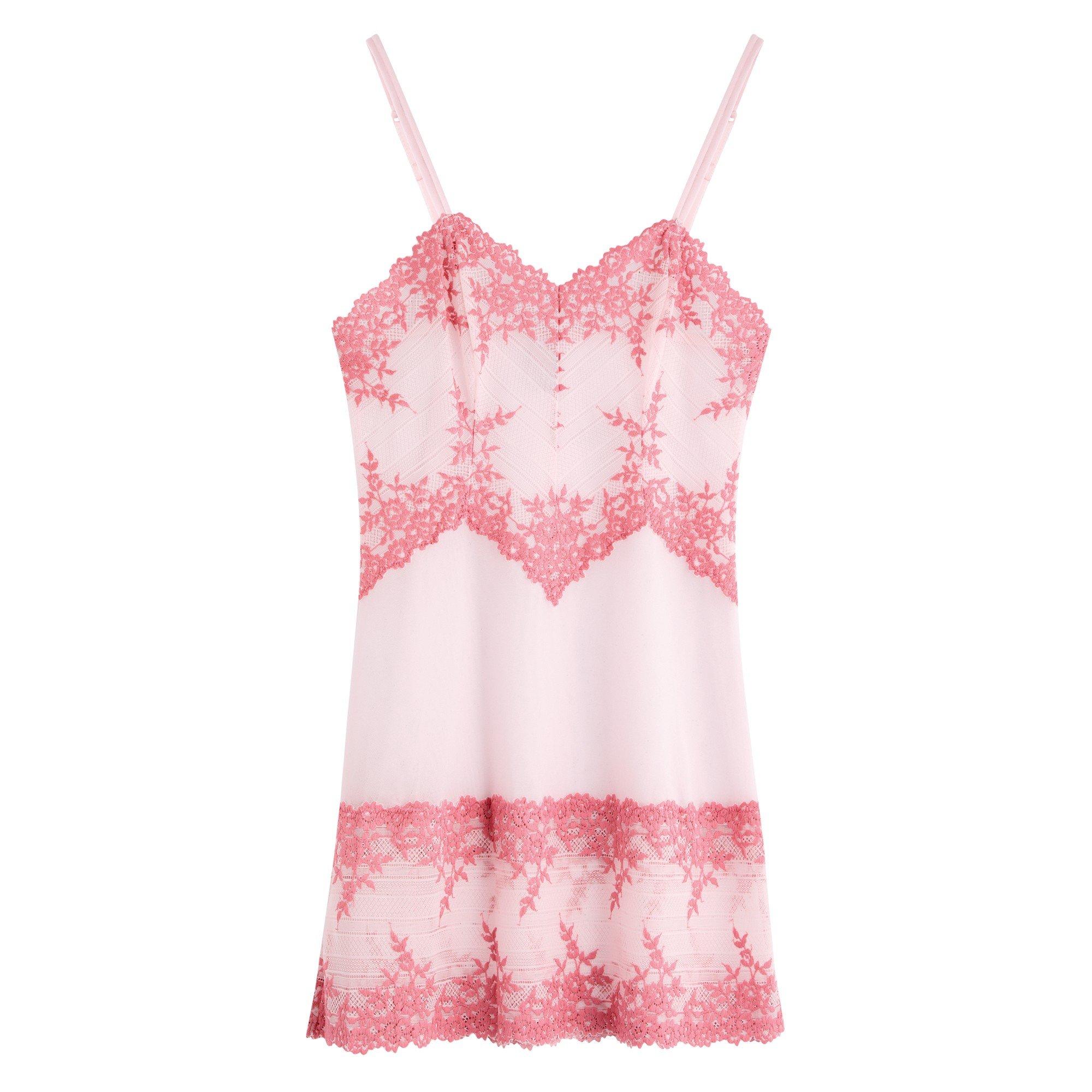 PINK AND OTHER - Wacoal - C EMBRACE LACE CHEMISE