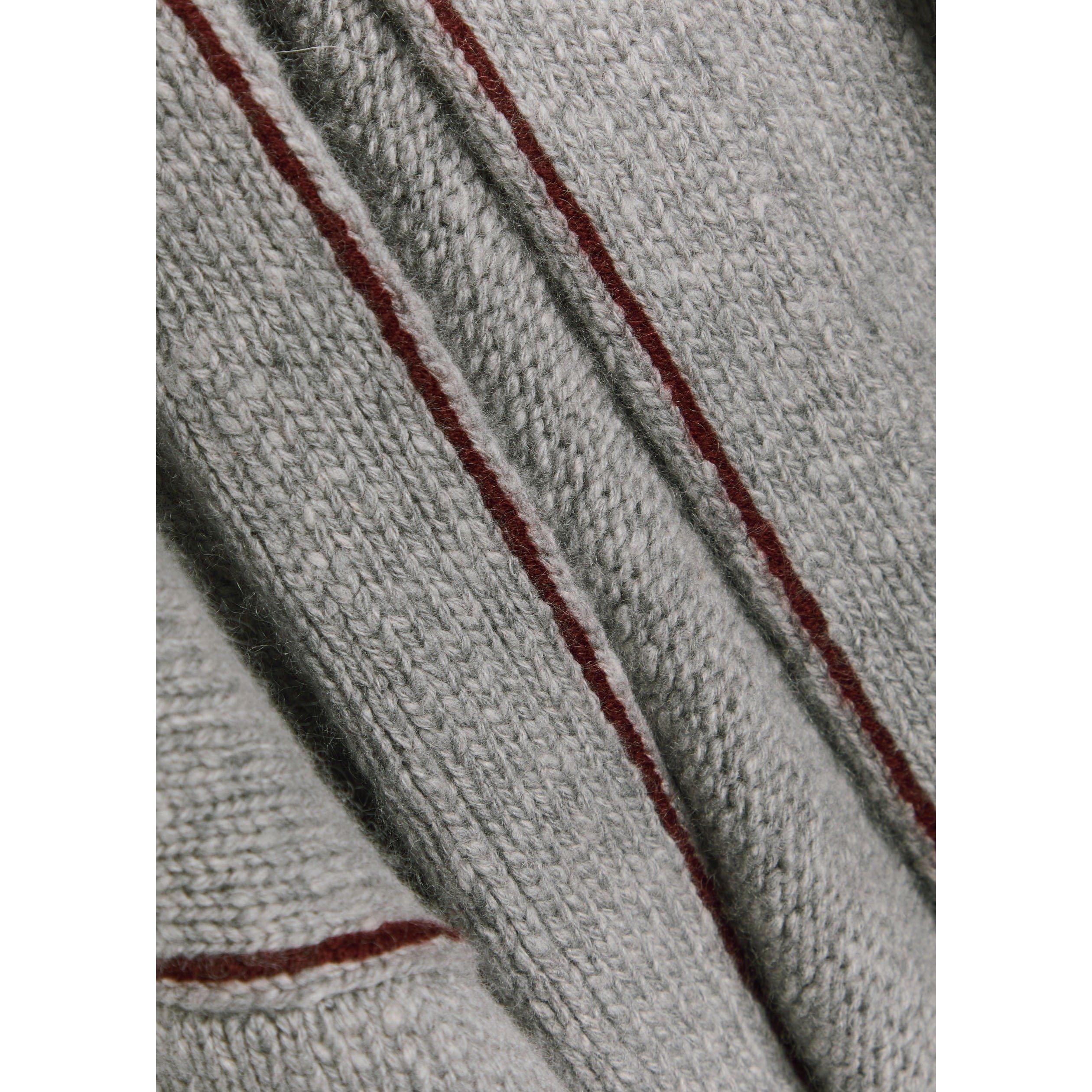 GREY AND OTHER - Unknown - C GLACIER ROBE - 4