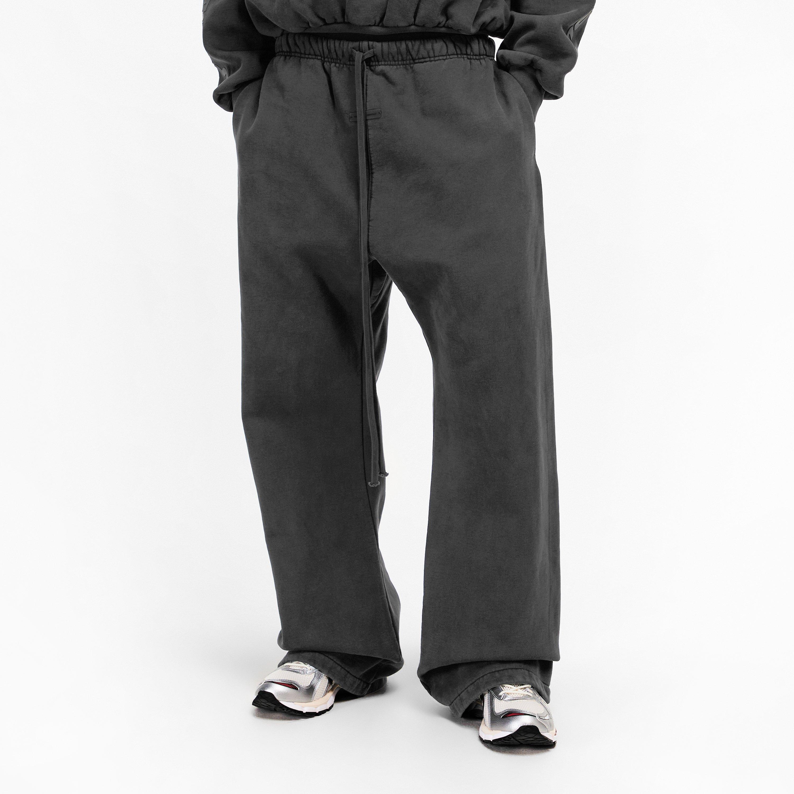 Vintage Black - Fear Of God Essentials - FGE Logo Swt Pnt Sn62 - 3