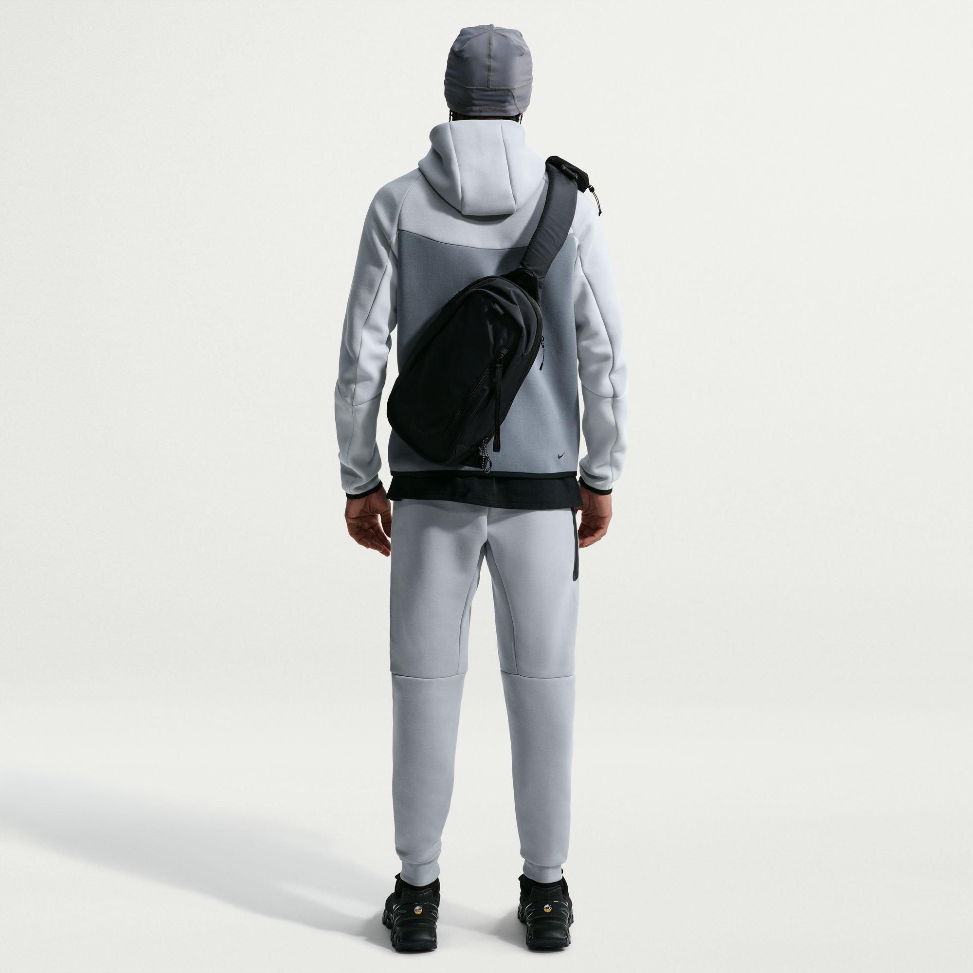 Lt Smoke Grey - Nike - Nike M Nk Tch Flc Jg Sn99 - 5