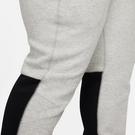 Gris foncé/Noir/Blanc - Nike - colour block hoodie in multi - 14