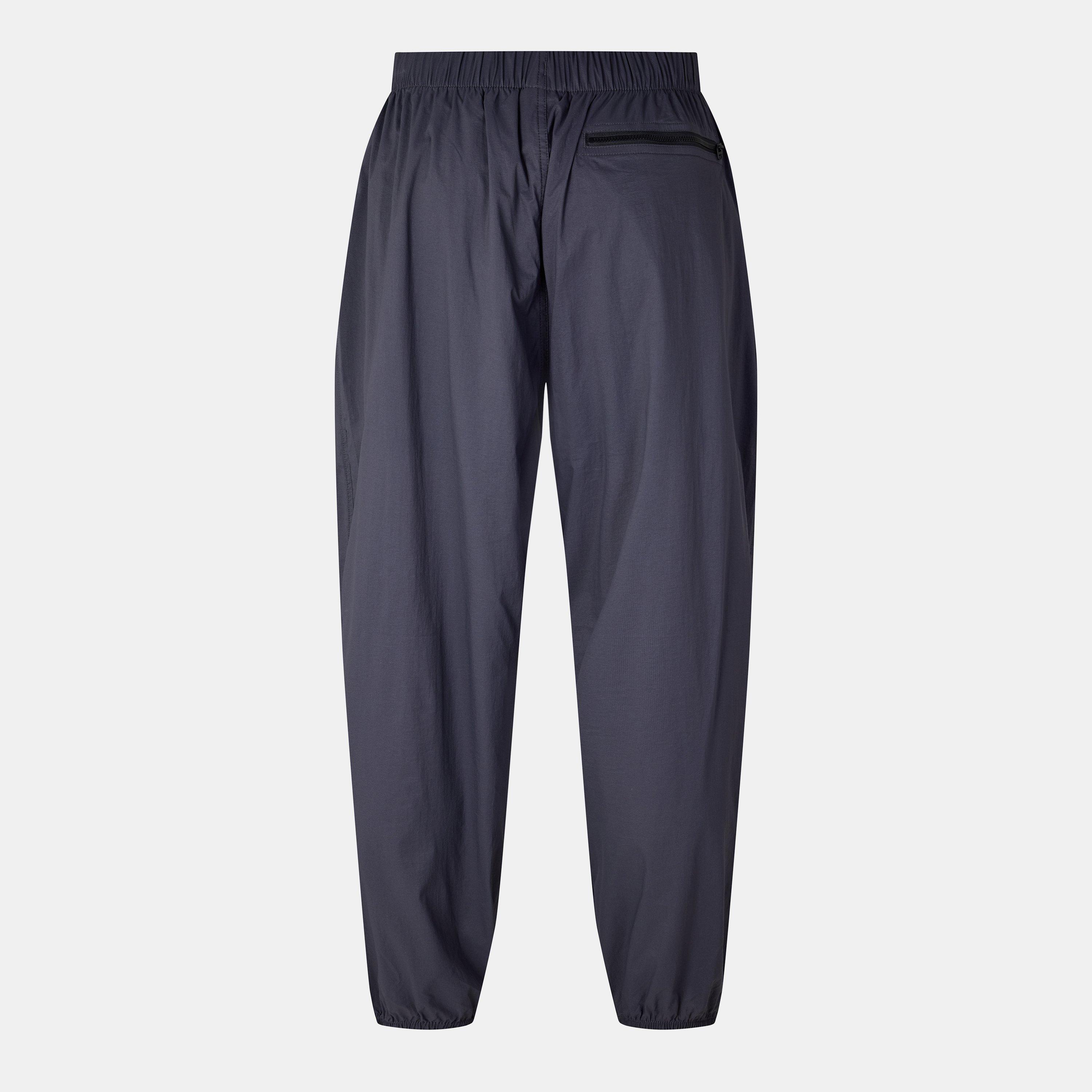 Obsidian Black - The North Face - Men's Closed Hem Woven Joggers - 2