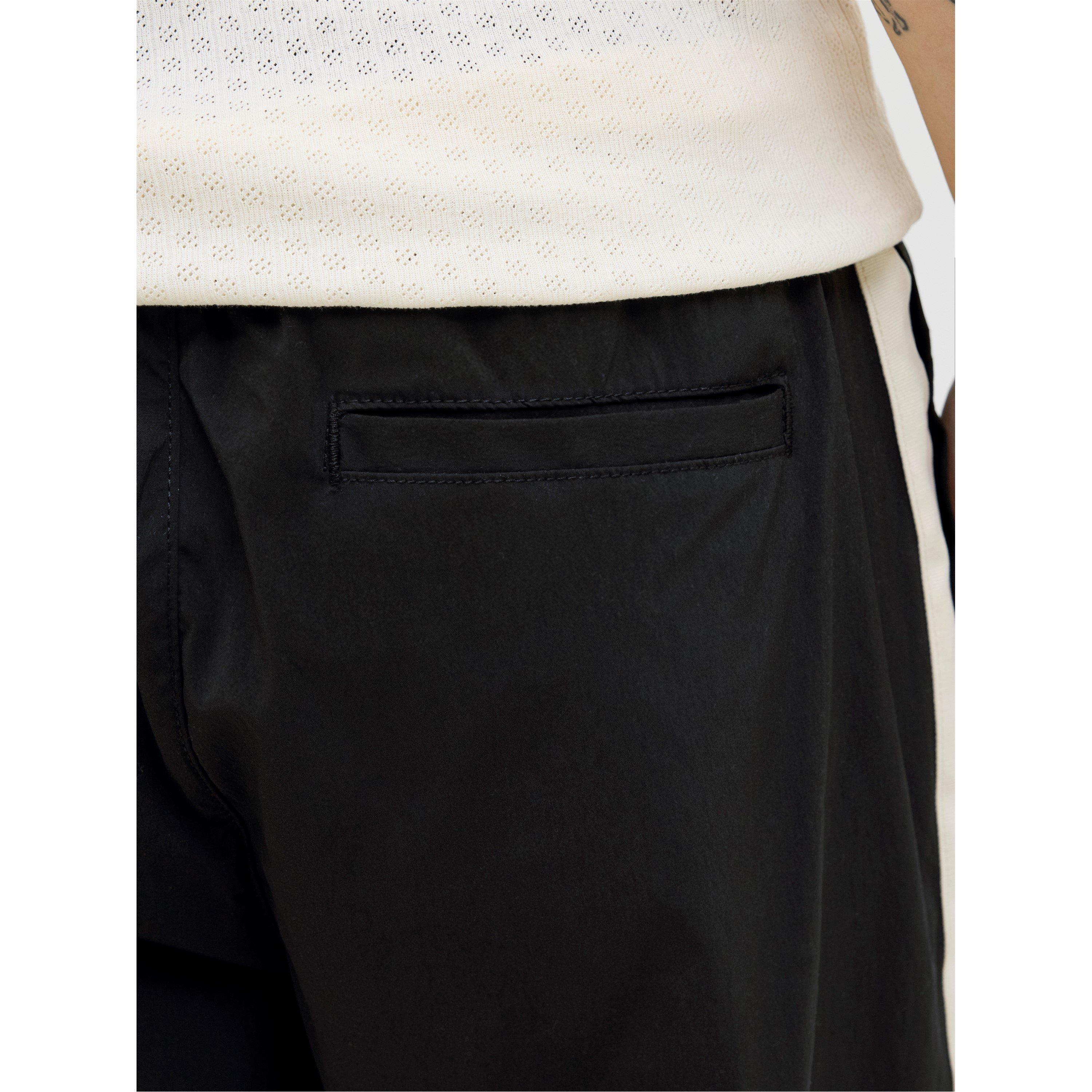 Schwarz - Jack and Jones - Owen Closed Hem Woven Jogger - 2