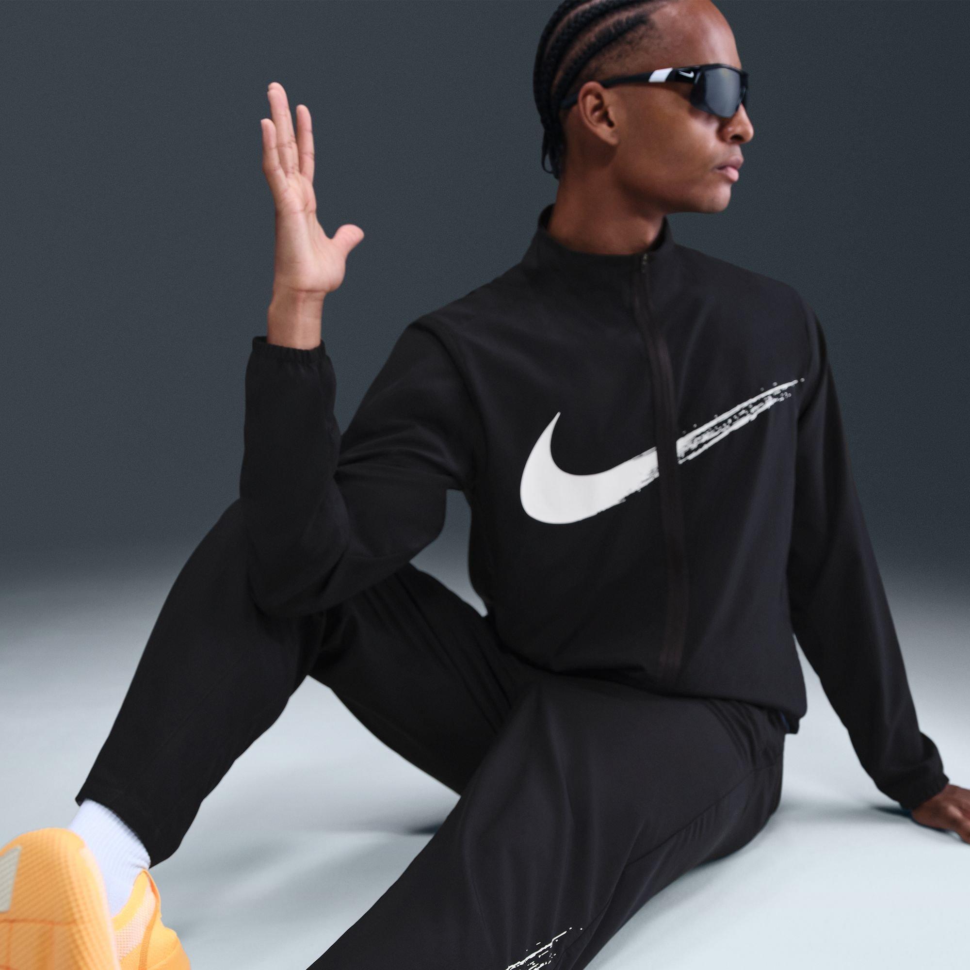 Black/White - Nike - Nike M Nk Df Form Pn Sn99 - 10
