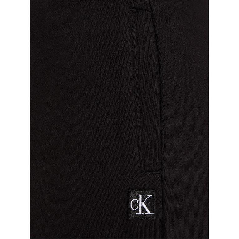 CK Black BEH - Reebok Grå naturfärgad kort t-shirt med centrerad logga - clothing women footwear wallets key-chains Scarves 5 - 4