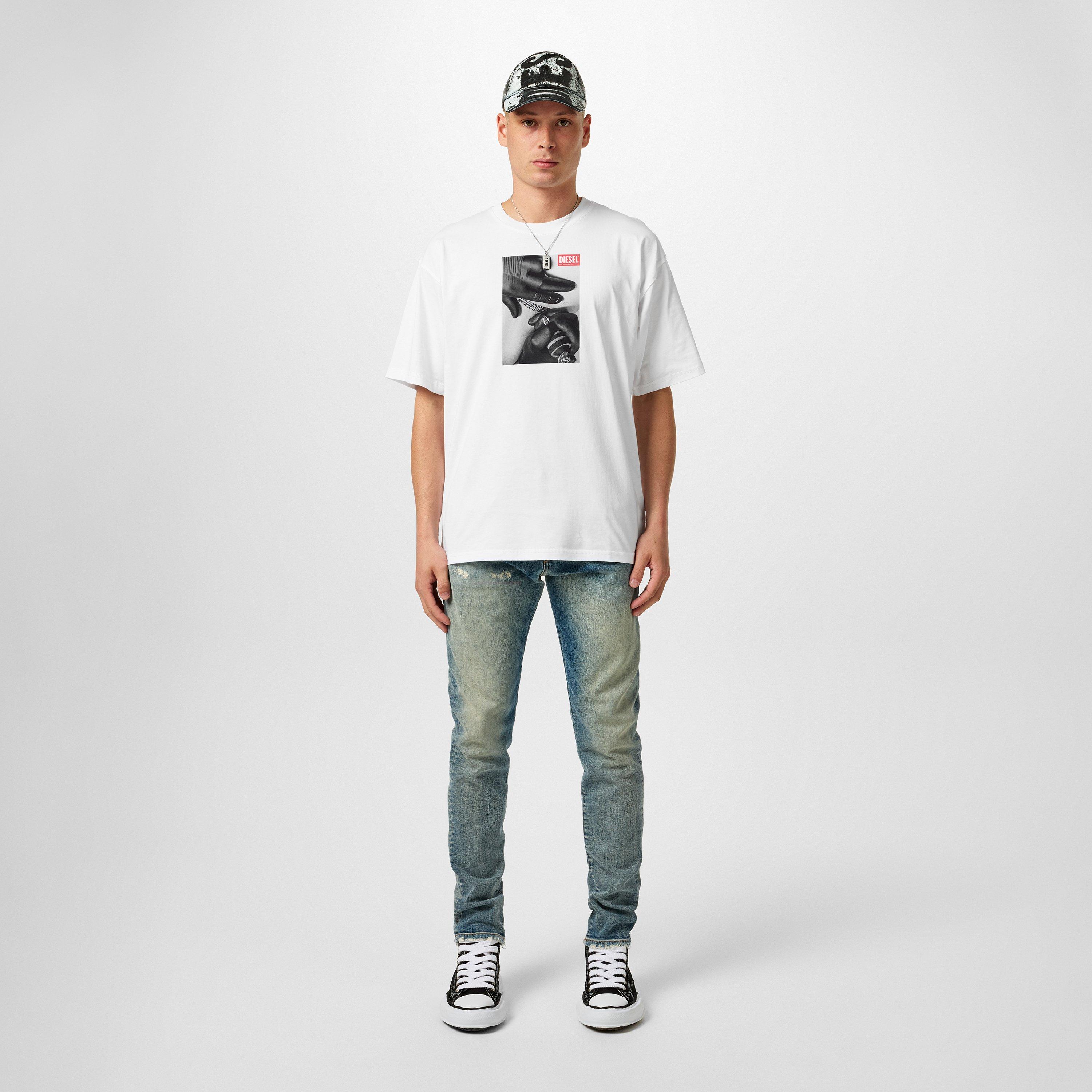 100 - Diesel - Men's Boxt Graphic Regular Fit T-Shirt - 4