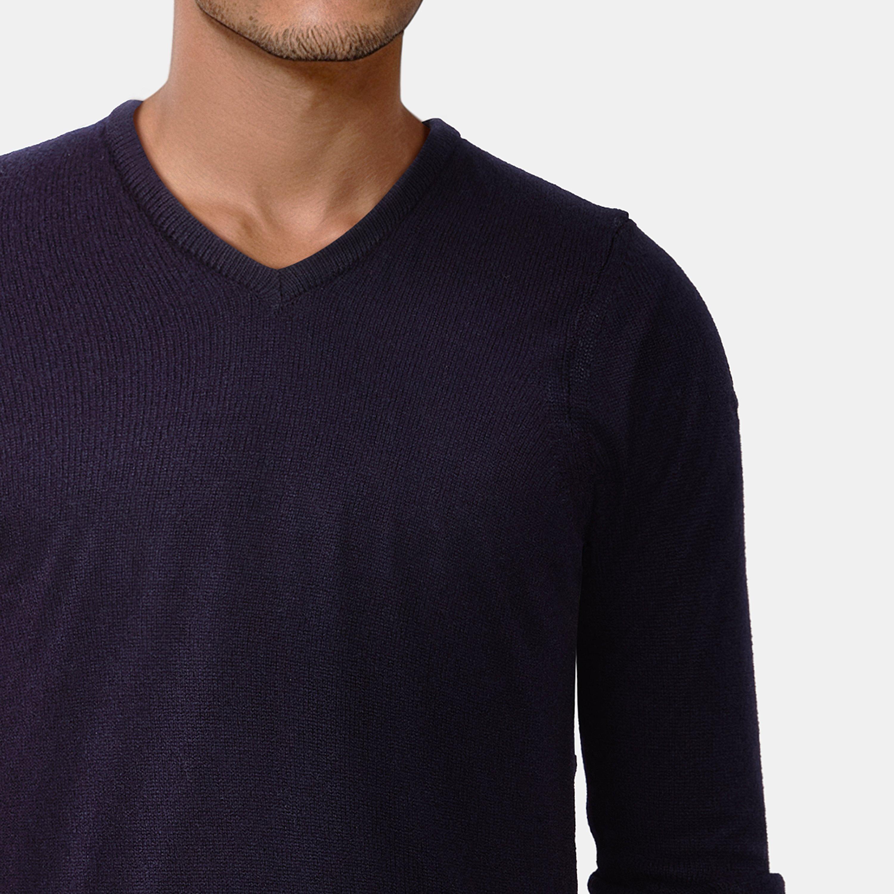 Neu Navy - Lyle and Scott - V-Neck Pullover Jumper - 5