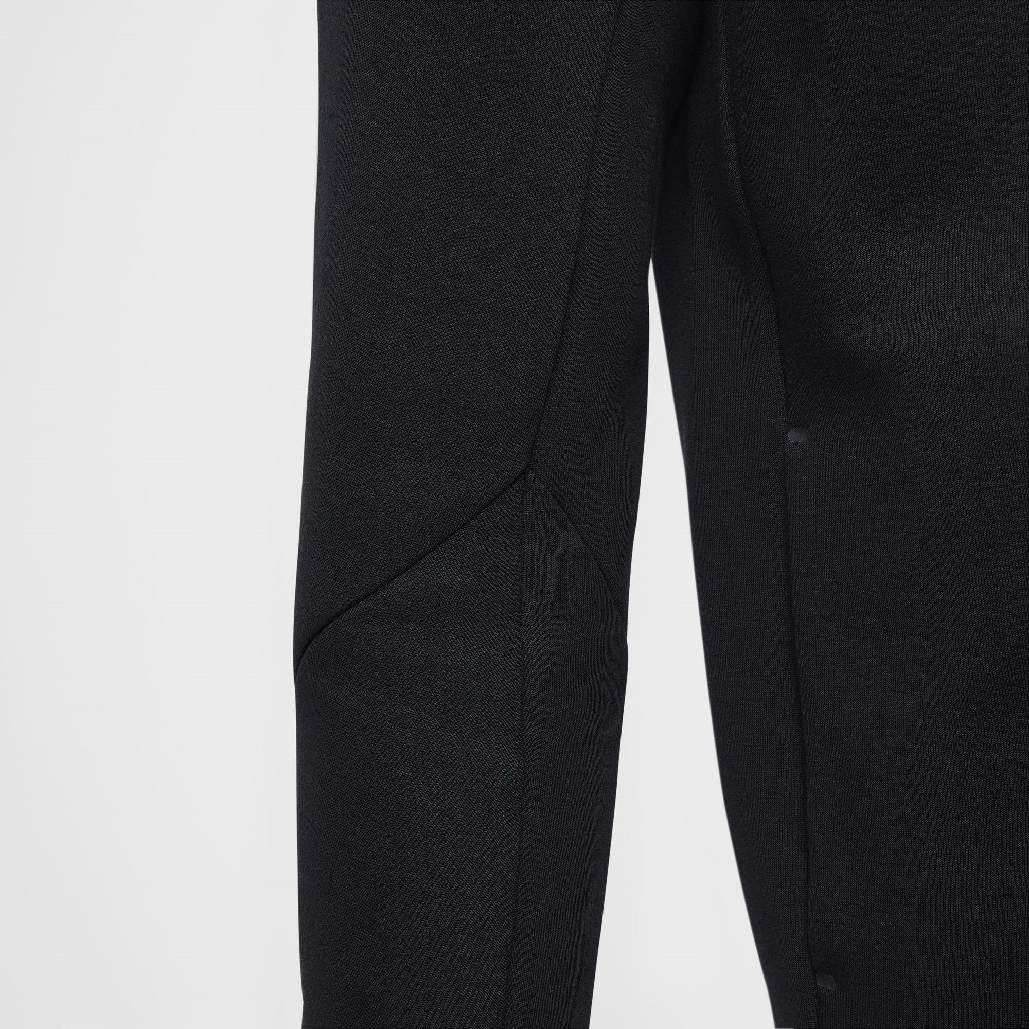 SCHWARZ/SCHWARZ - Nike - M TCH FLC FZ WR Sn51 - 7