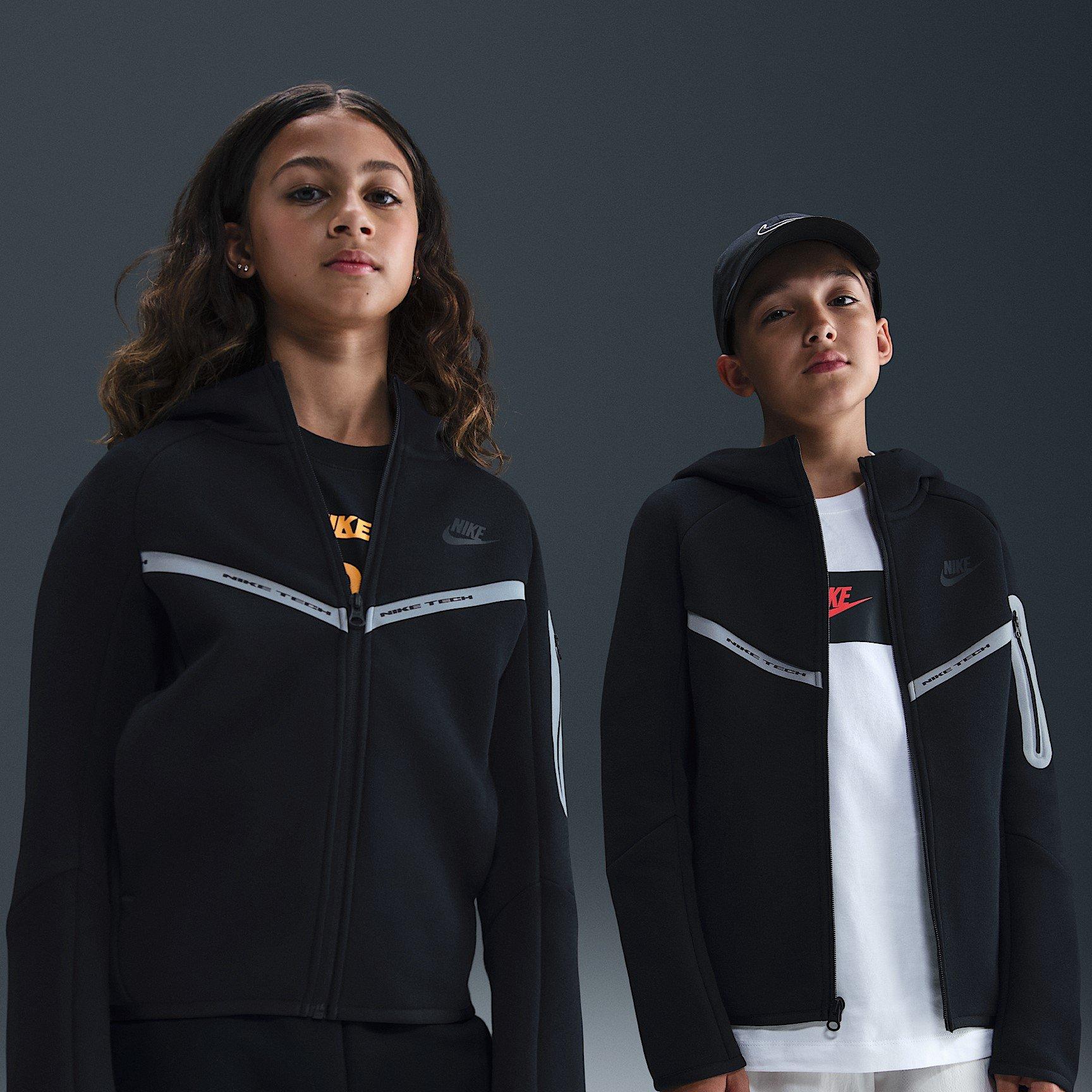 Black - Nike - Nike Tech Fleece Zip Jn64 - 1