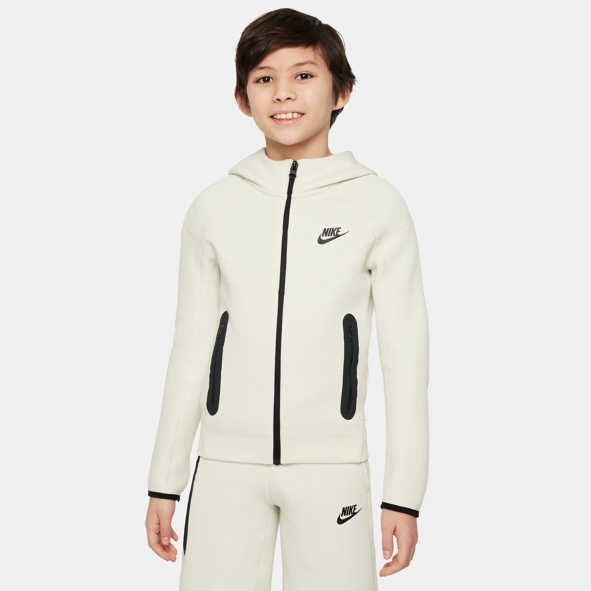 Nike tech enfant hotsell