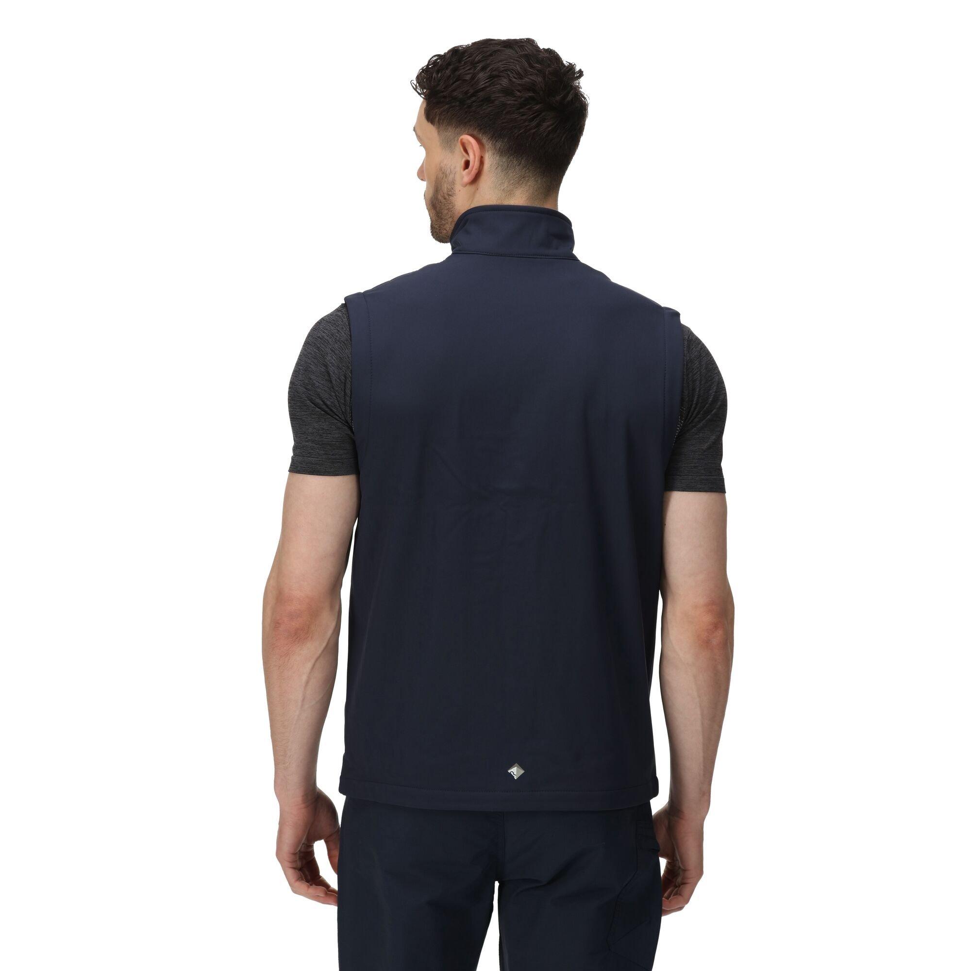 Navy - Regatta - Men's Bradwell III Water and Wind Resistant Softshell Gilet - 11