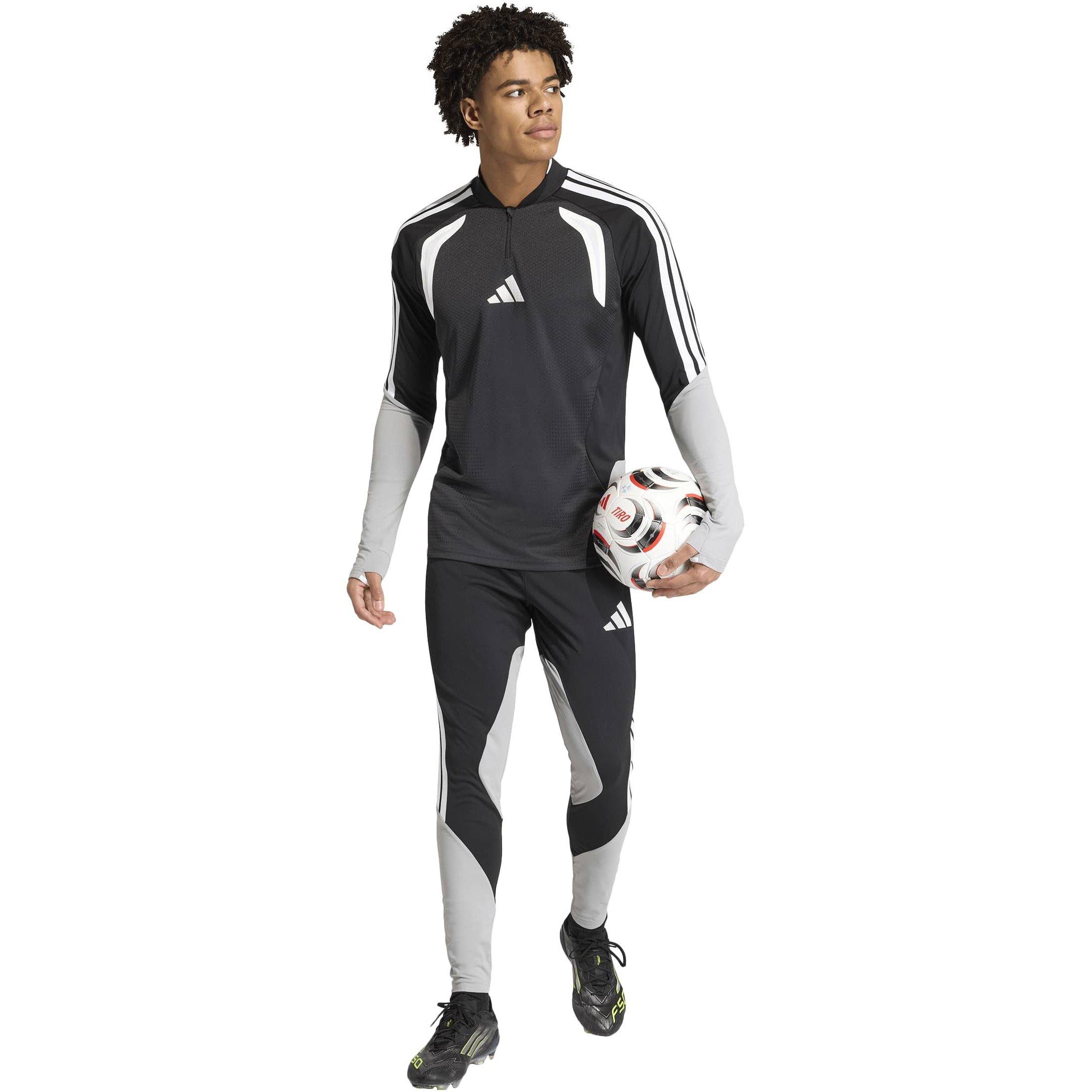 Schwarz/Hell O - adidas - Adidas Tiro26P Tr T Sn99 - 6