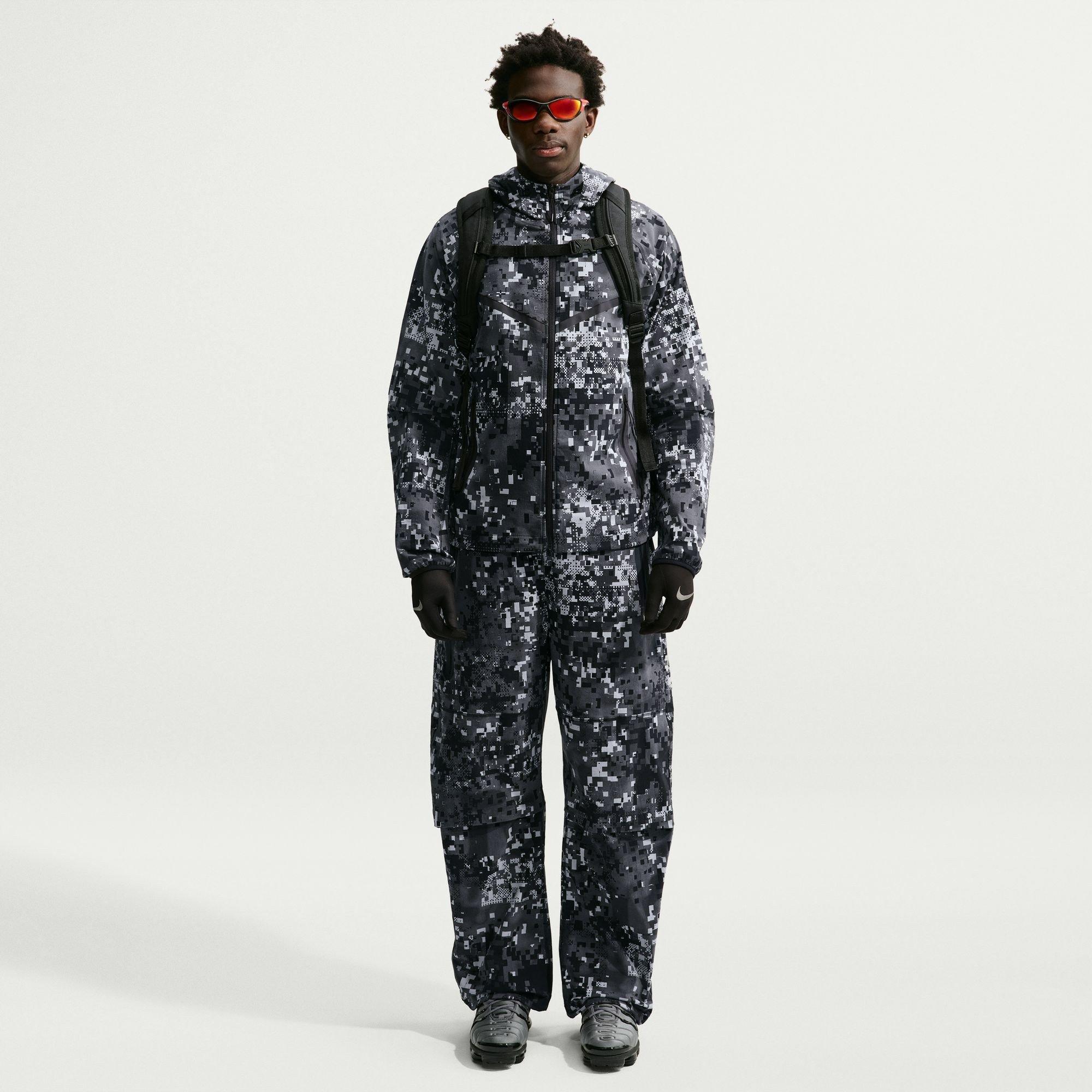 Smoke Grey - Nike - Nike Tech Wvn AOP Jk Sn64 - 5