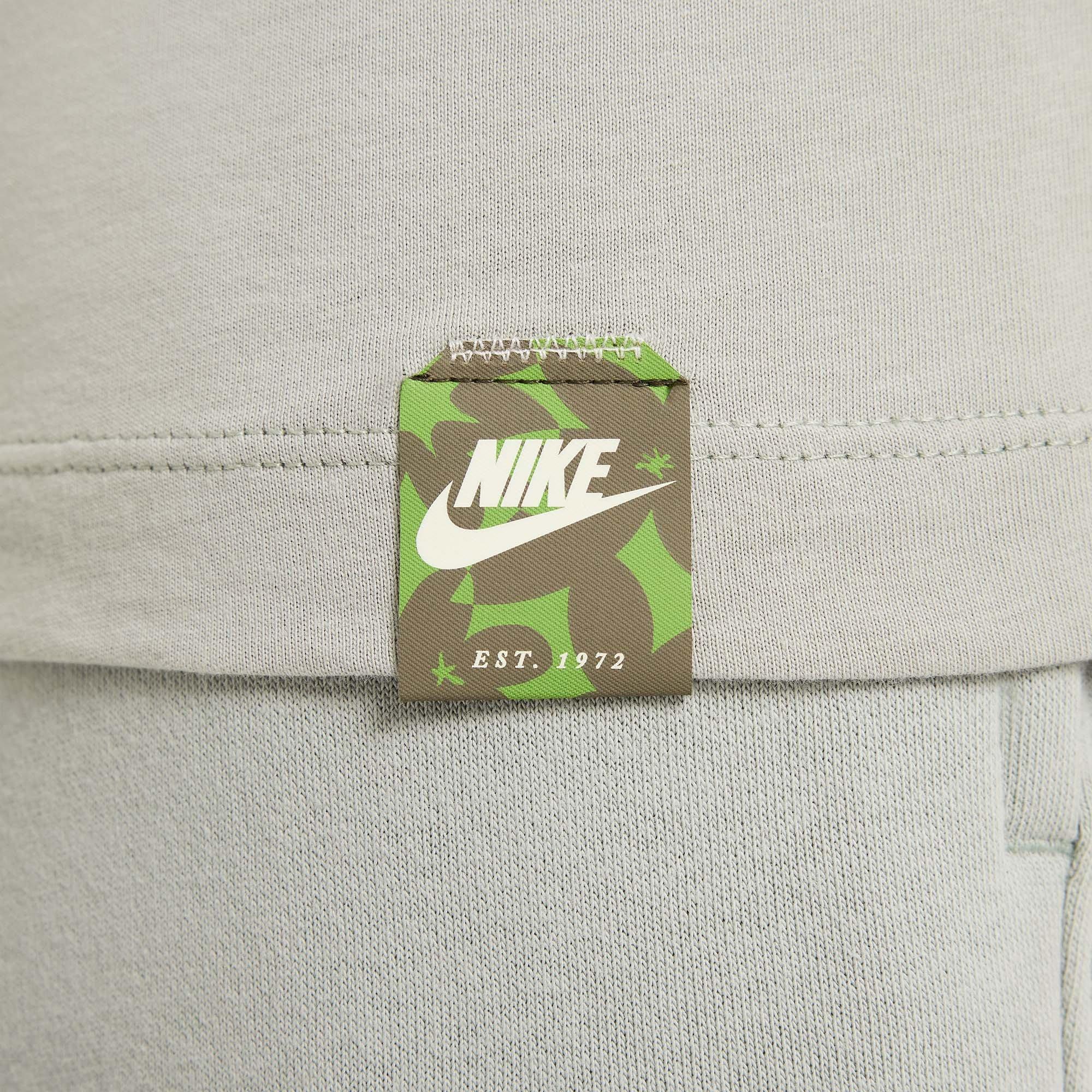 Jade Horizon - Nike - Sportswear Club Mens Long Sleeve T Shirt - 5