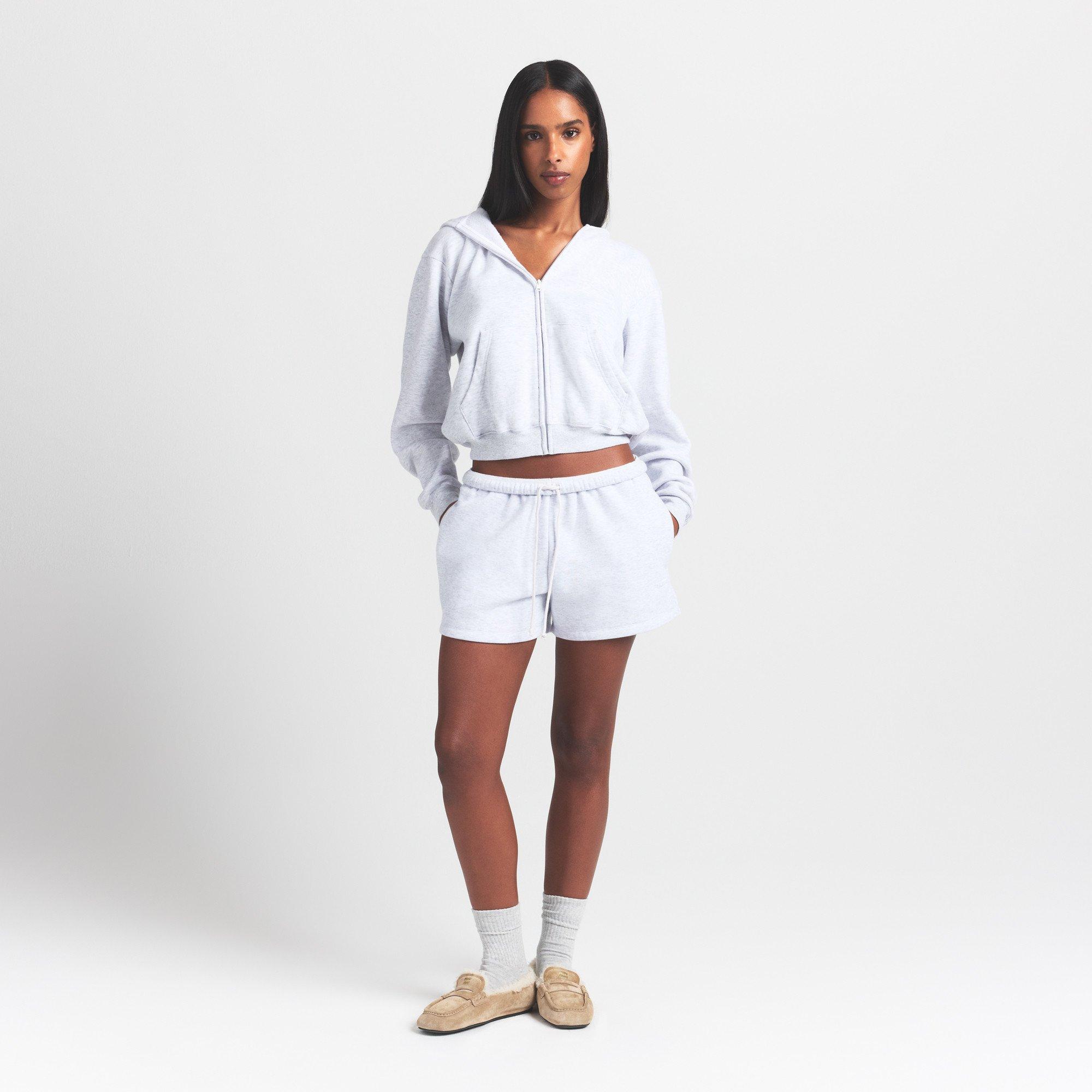 L HEATHER GREY - SKIMS - Women's Classic Short Fleece Jogger Shorts - 4