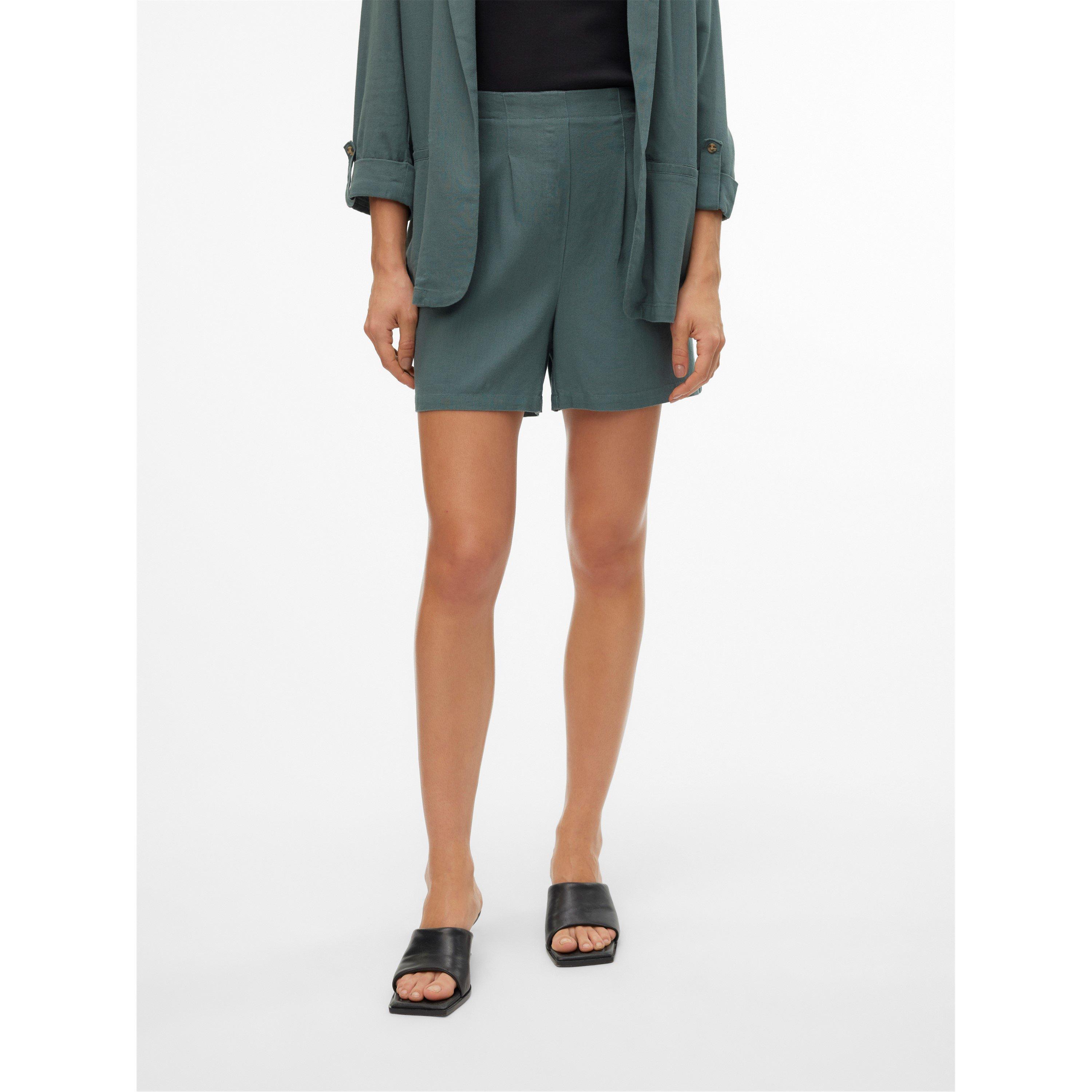 Vert baume - Vero Moda - Jesmilo Woven Tracksuit Shorts - 4