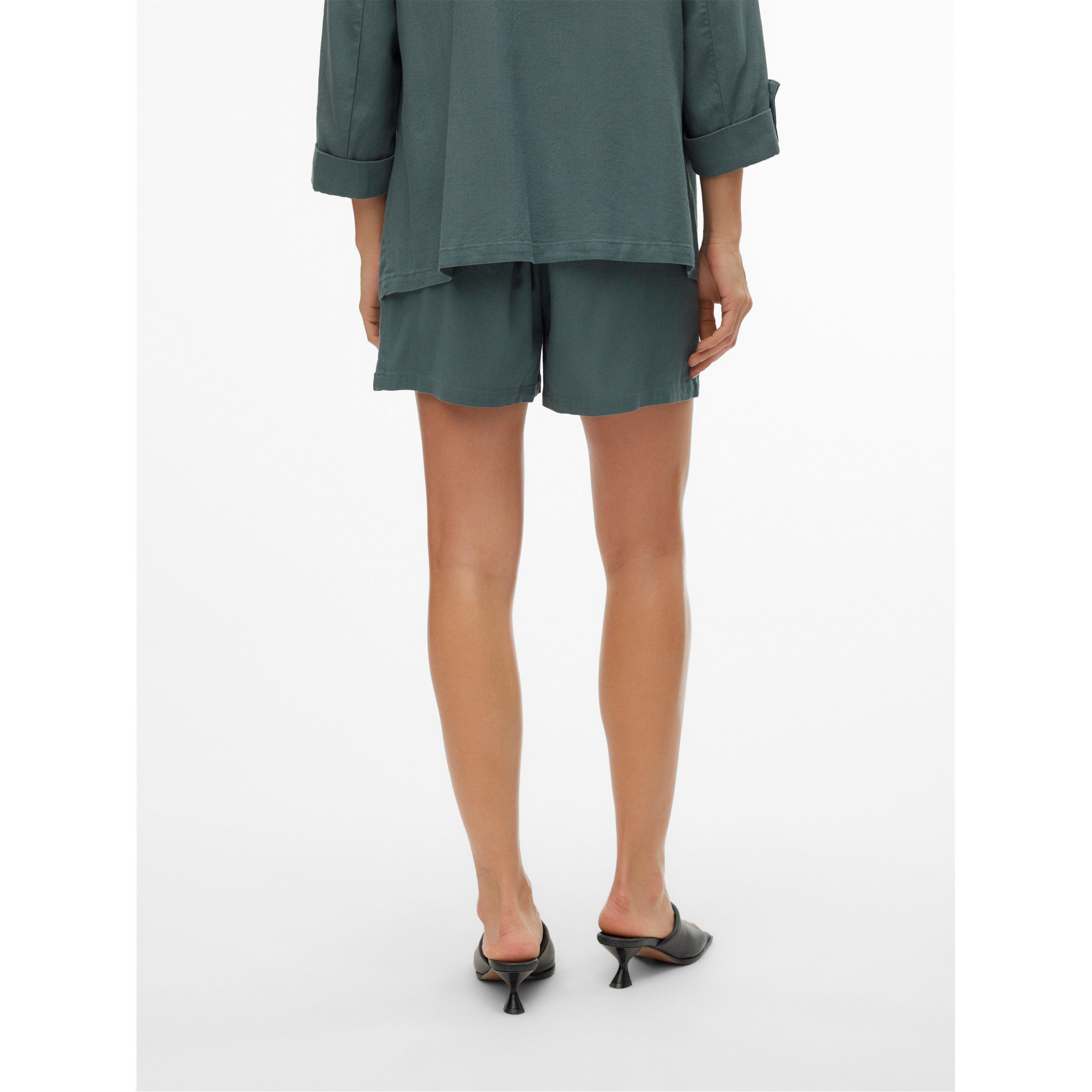 Vert baume - Vero Moda - Jesmilo Woven Tracksuit Shorts - 5