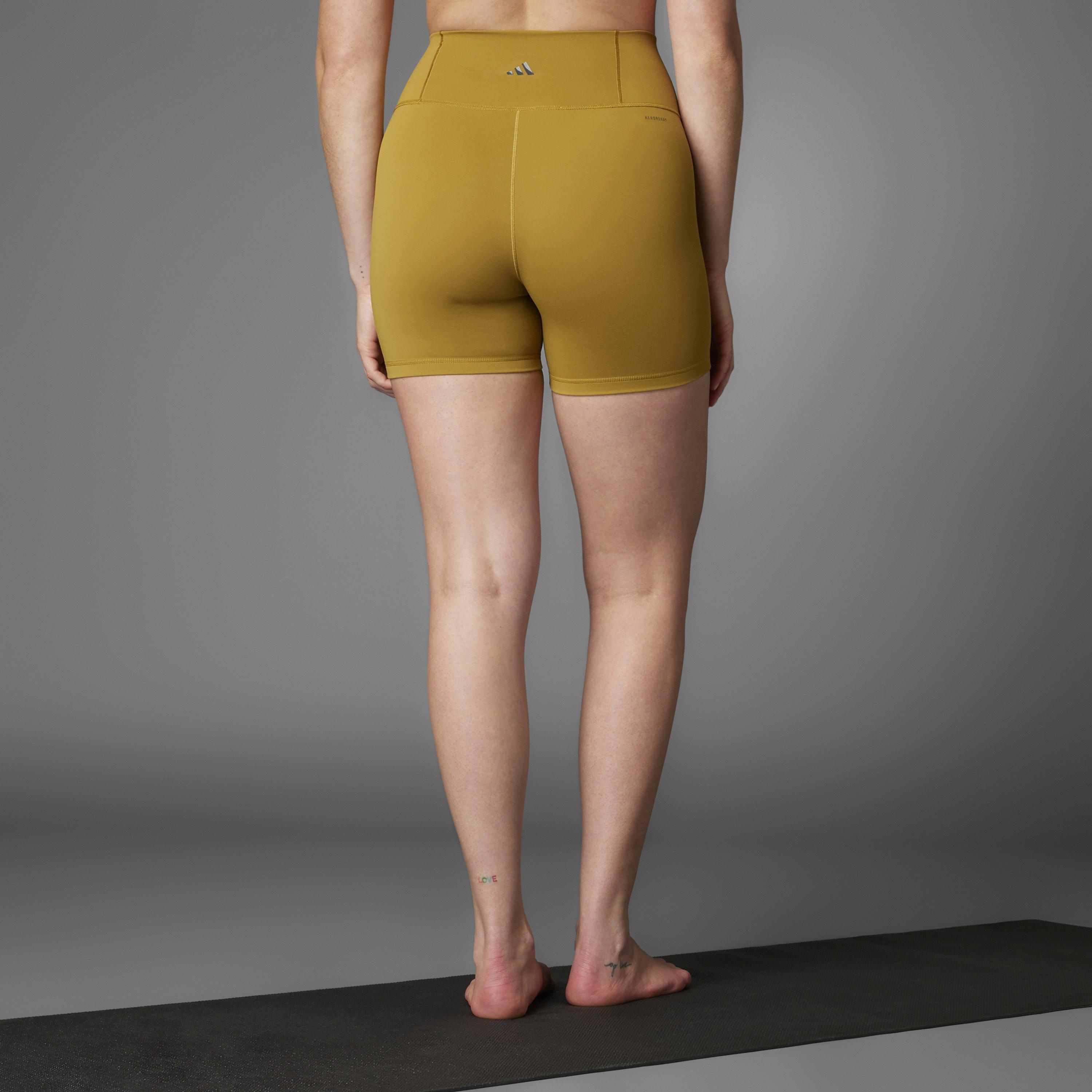 Preloved Bronzo - adidas - All Me 5-Inch Short Leggings Womens - 9