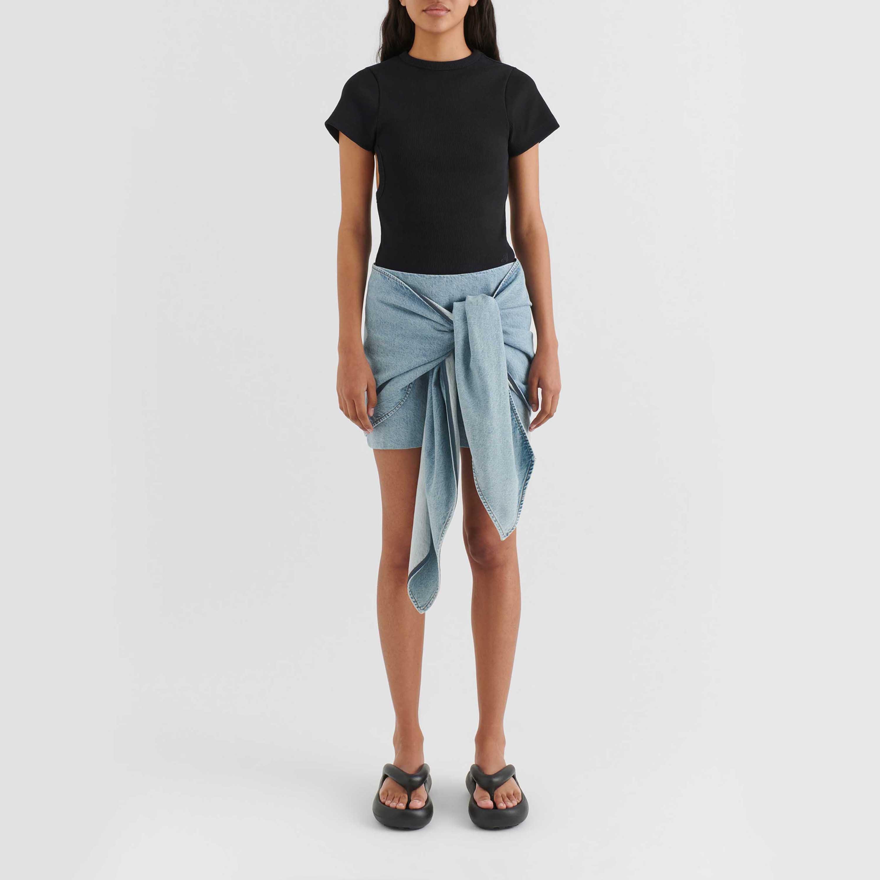 ミニスカート AXEL ARIGATO Hydra Wrap Skirt Axel Arigato | Hydra Wrap Skirt | Denim Skirts | Cruise Fashion