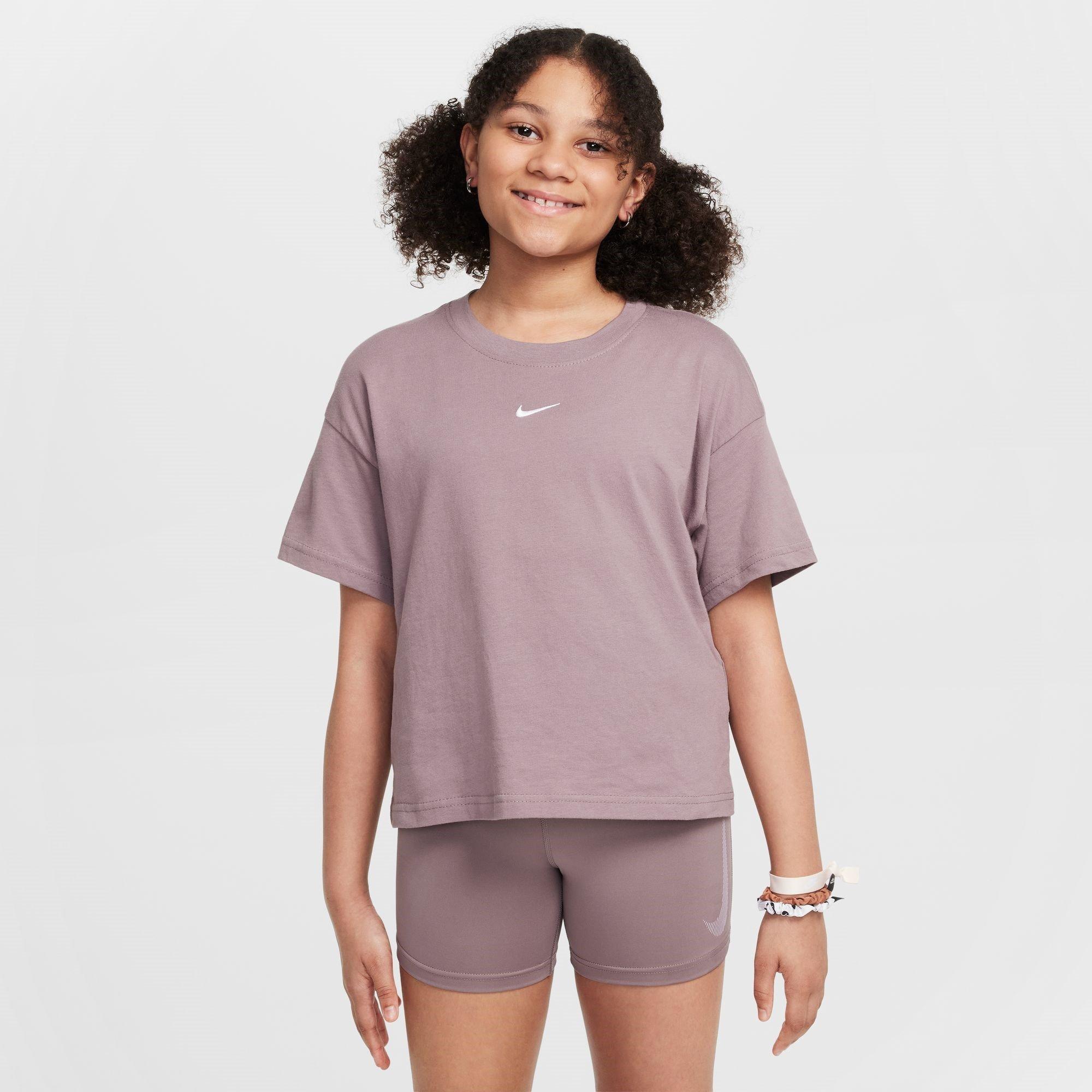 Nike Girls Sportswear Big Kids' (S') T-Shirt - Taupe Grey - 11-12 (L)