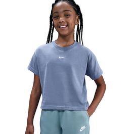 Nike Sportswear Big Kids' (Girls') T-Shirt