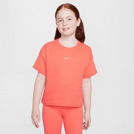 Nike Sportswear Big Kids' (Girls') T-Shirt