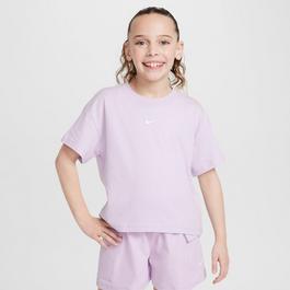 Nike Sportswear Big Kids' (Girls') T-Shirt