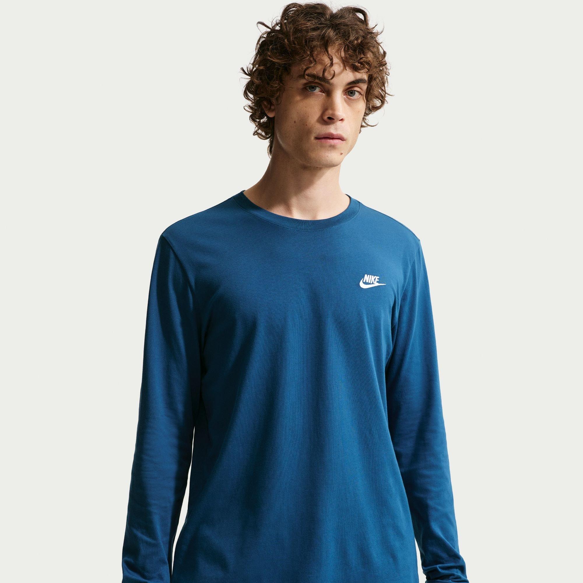 nike club long sleeve