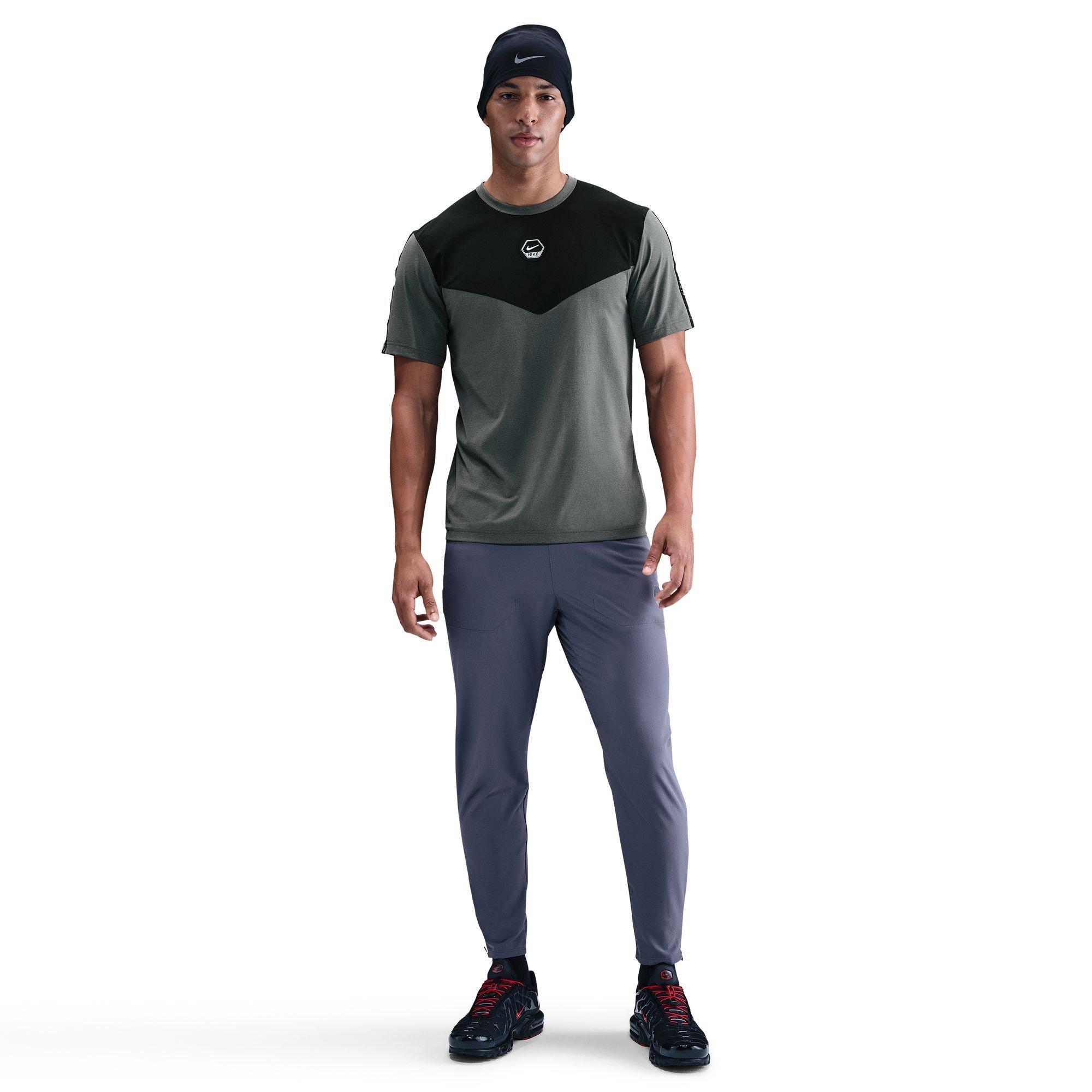 Grau/Schwarz - Nike - Nike City Df Tee Sn61 - 3