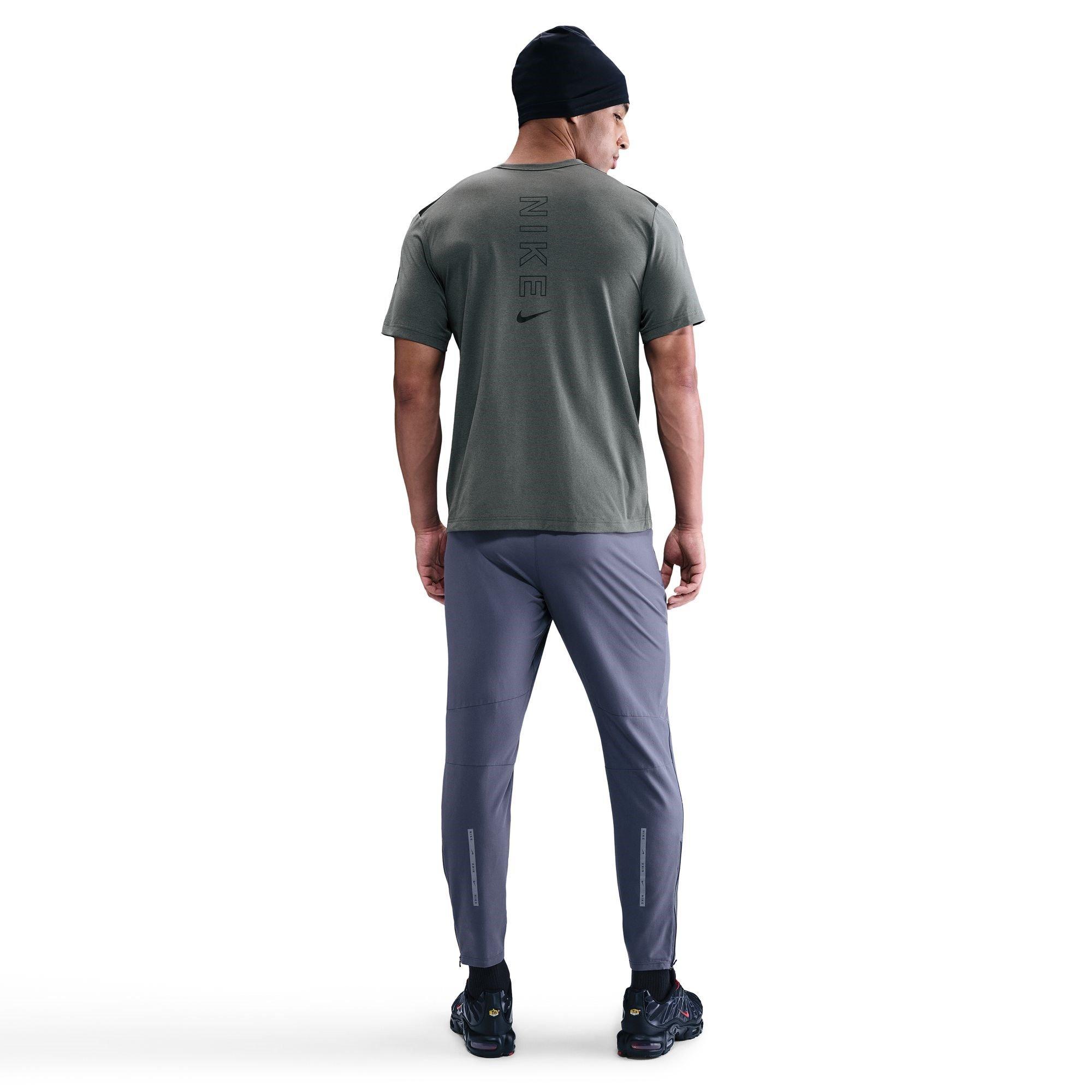 Grau/Schwarz - Nike - Nike City Df Tee Sn61 - 4