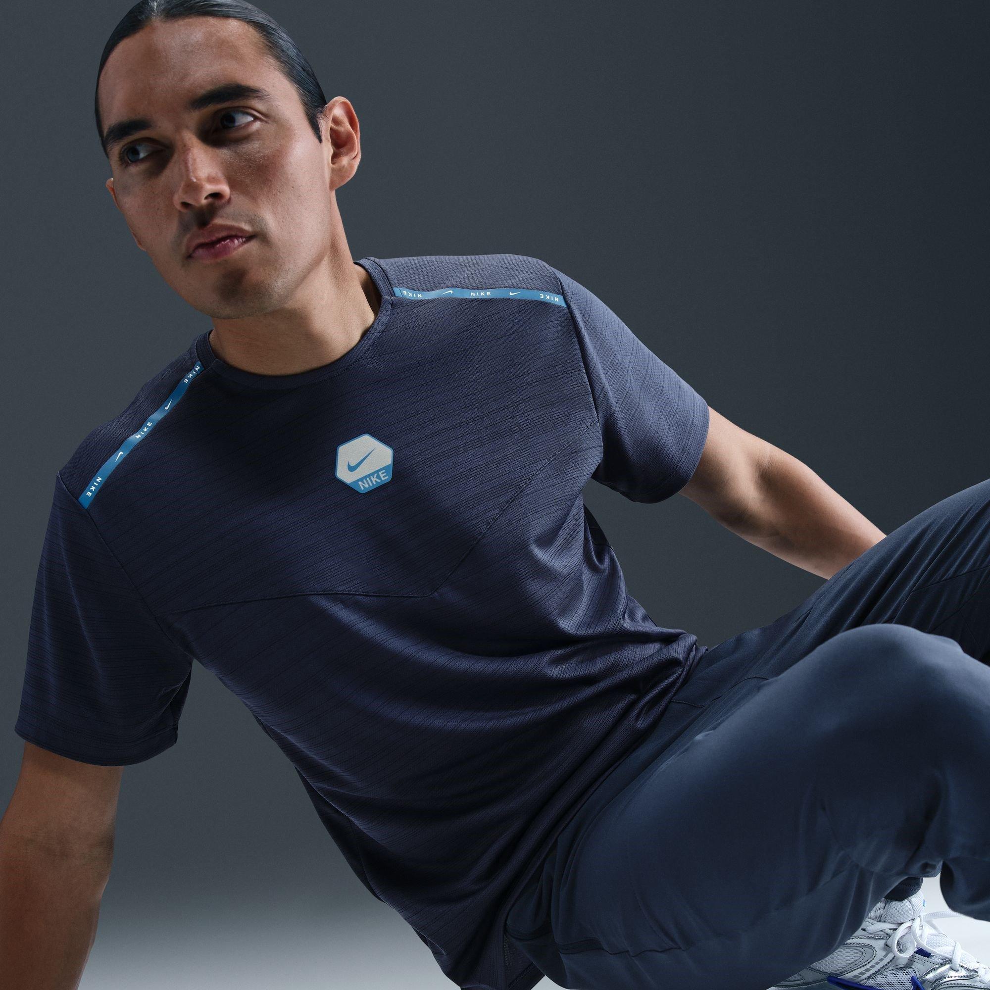 Midnight Navy - Nike - Nike City Run Tee Sn61 - 10