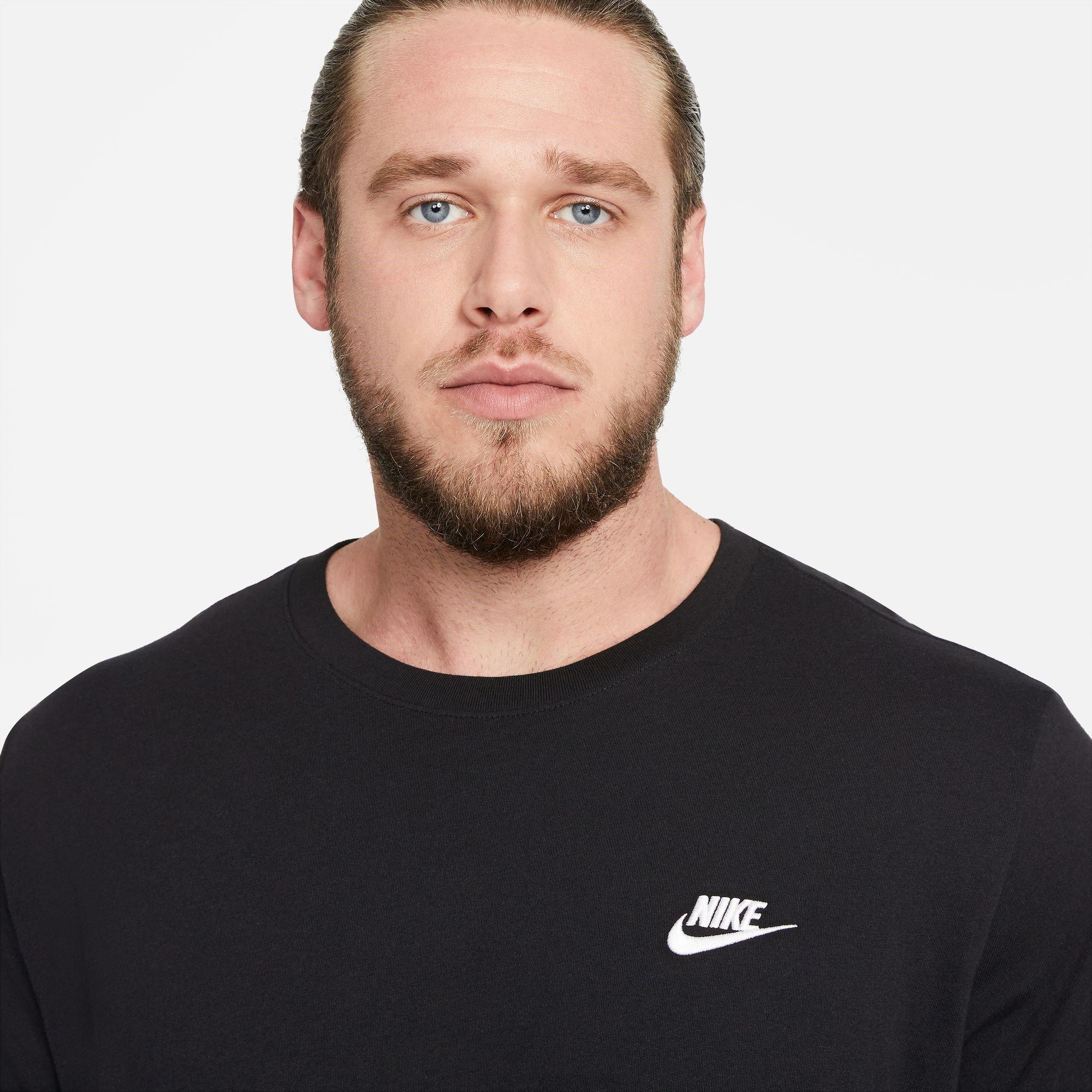 Black SL - Nike - Sportswear Club T-Shirt Mens - 13