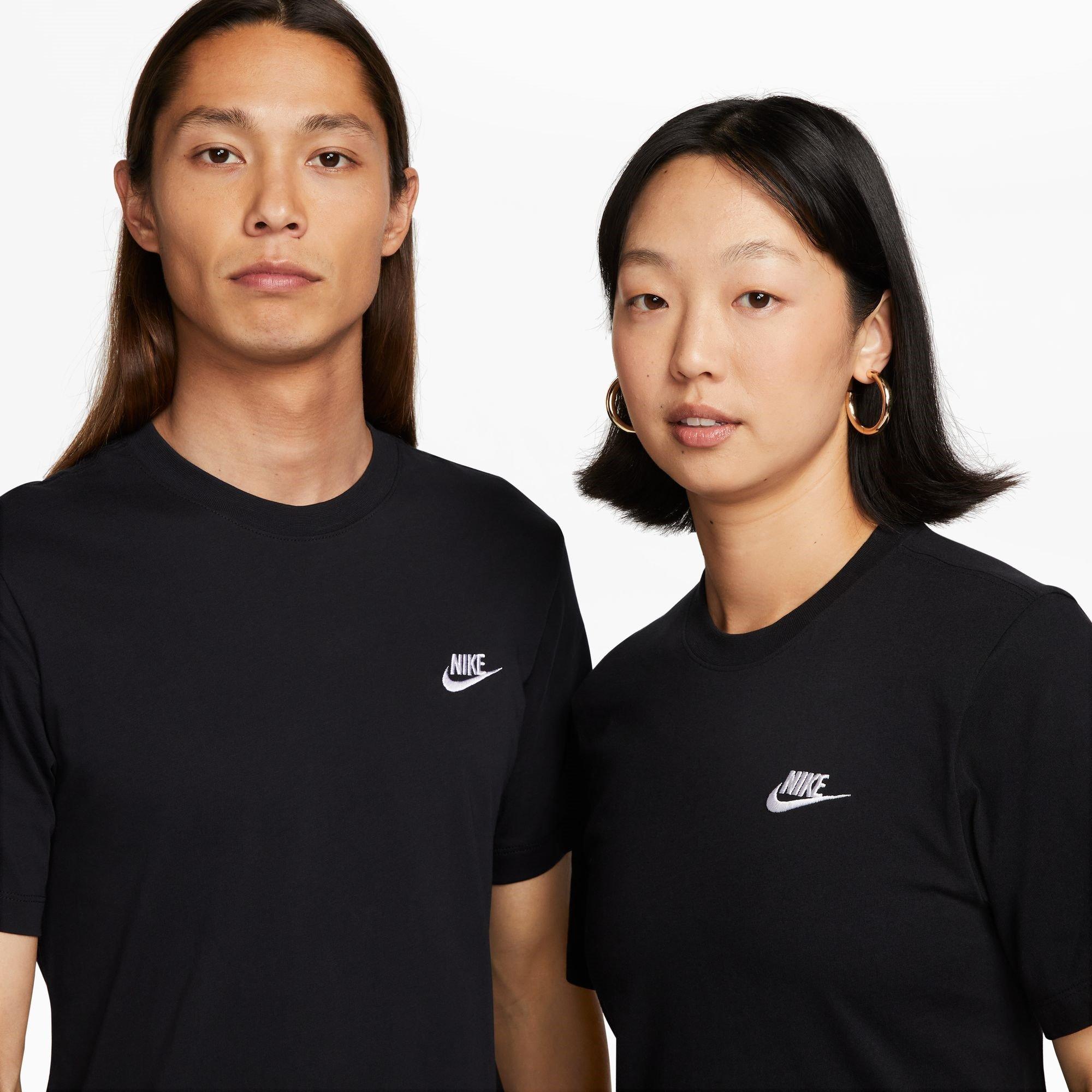 Black SL - Nike - Sportswear Club T-Shirt Mens - 8