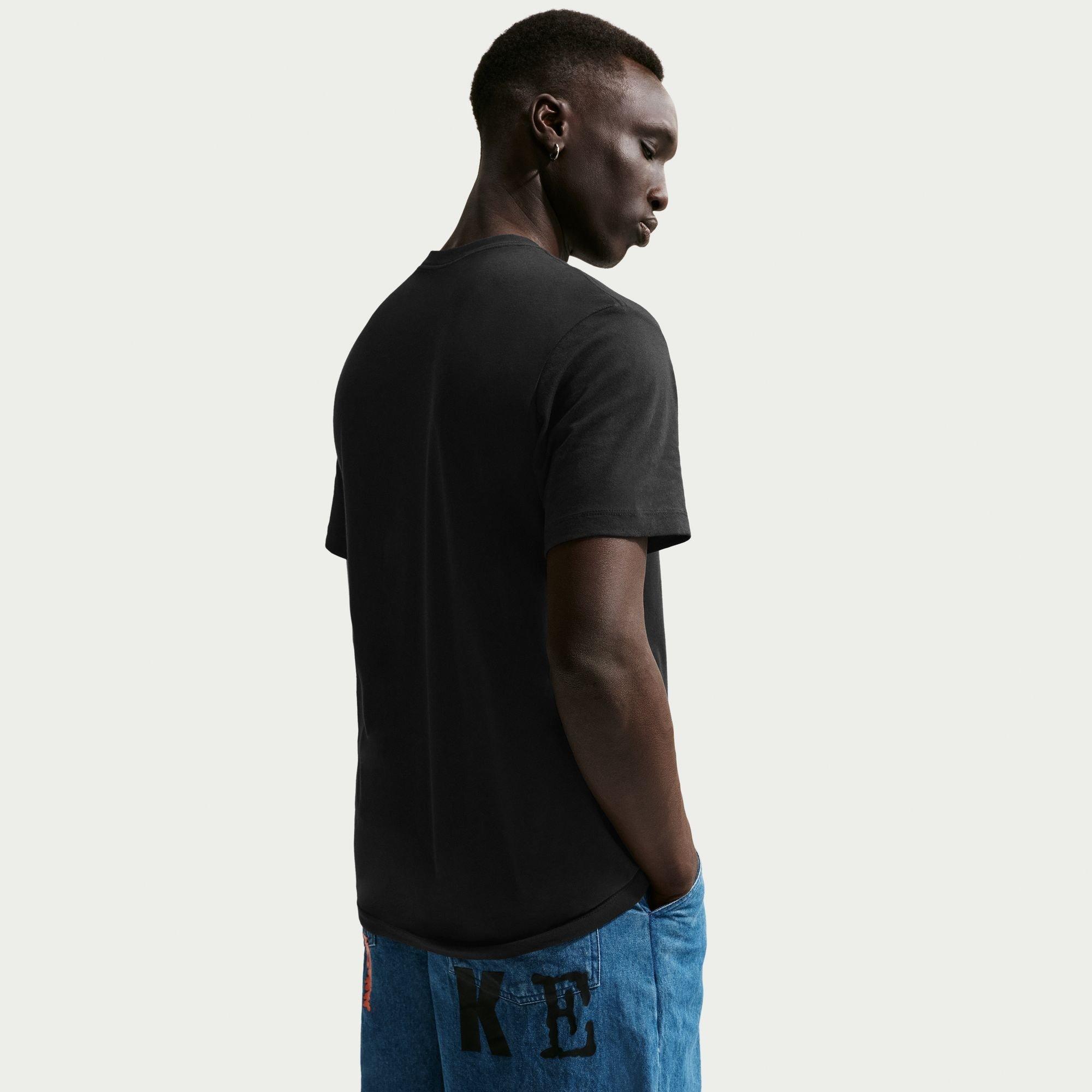 Black/Wolf Grey - Nike - Sportswear Club T-Shirt Mens - 2